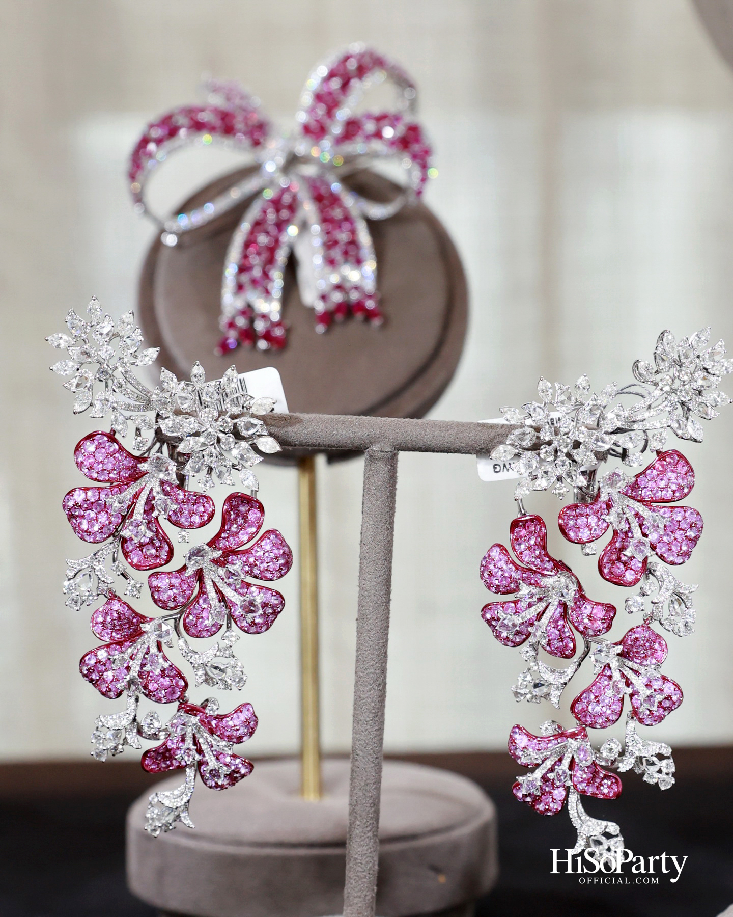 PRIVATE SHOWCASE AT SCOPE THONGLOR FEATURING SHOW UNIT ALONGSIDE MASTERPIECES CURATED BY BEAUTY GEMS