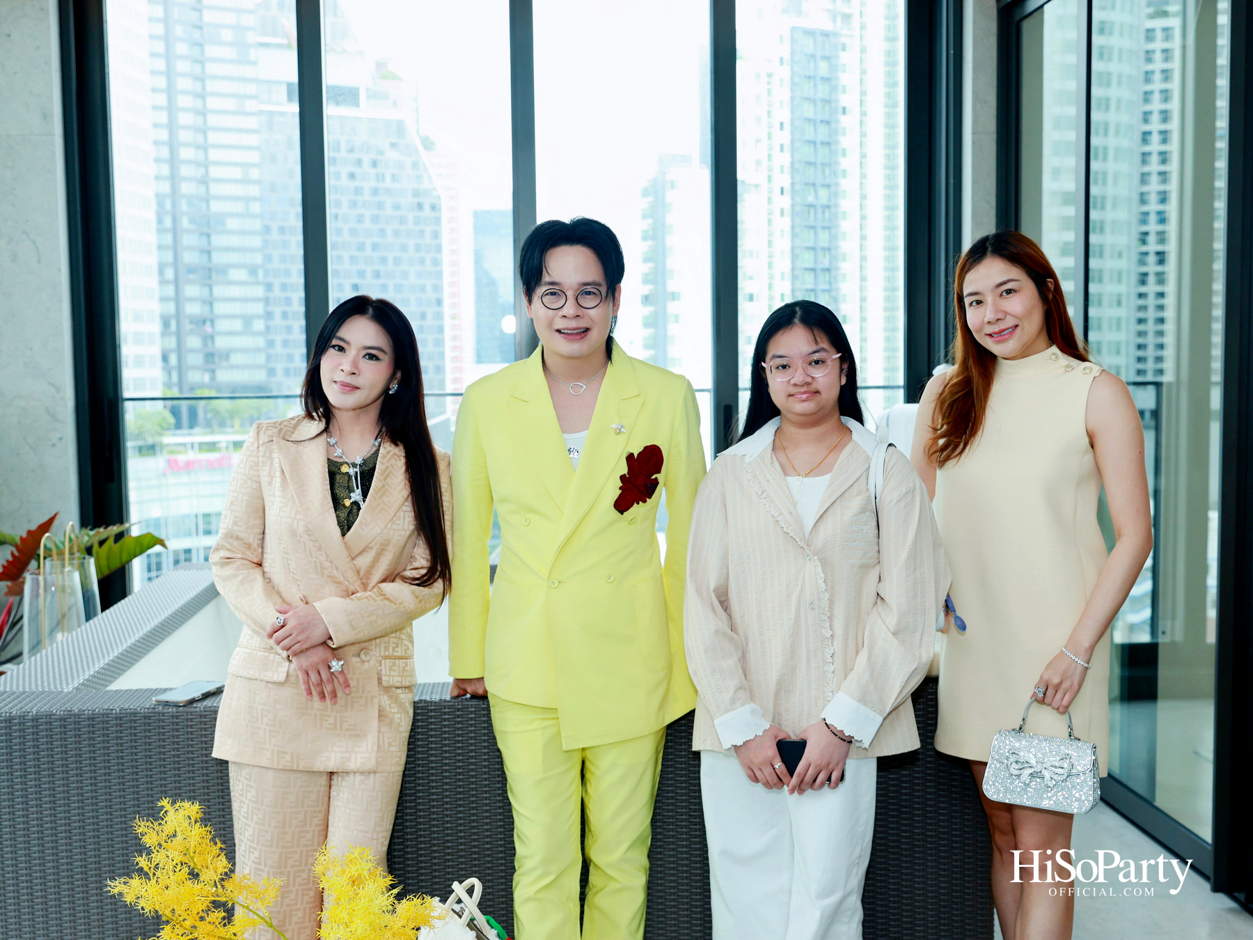 PRIVATE SHOWCASE AT SCOPE THONGLOR FEATURING SHOW UNIT ALONGSIDE MASTERPIECES CURATED BY BEAUTY GEMS