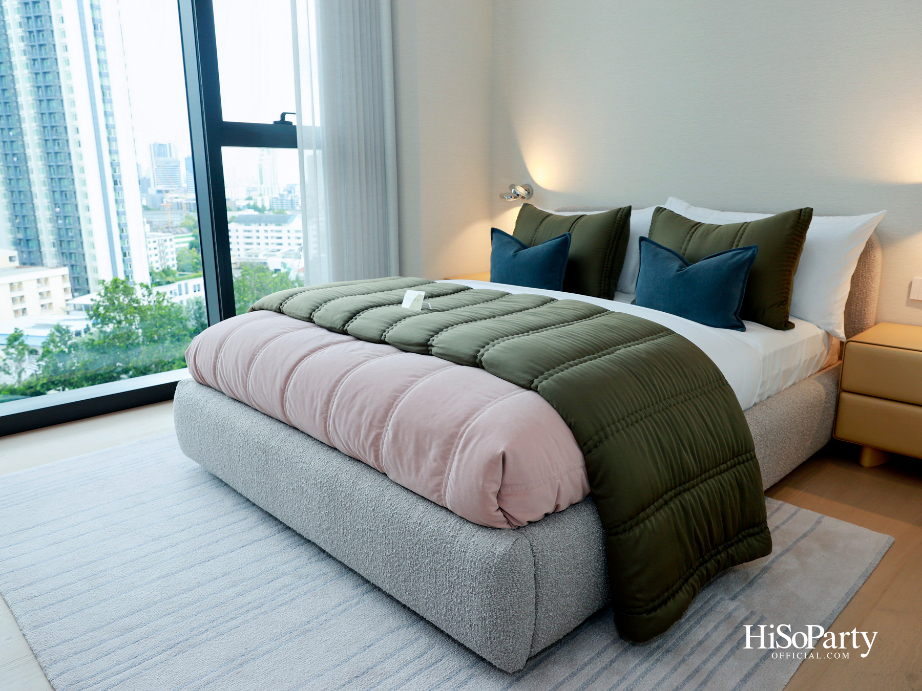 PRIVATE SHOWCASE AT SCOPE THONGLOR FEATURING SHOW UNIT ALONGSIDE MASTERPIECES CURATED BY BEAUTY GEMS