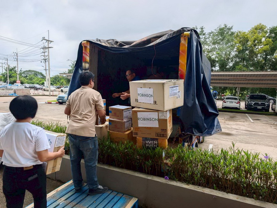 โรบินสัน ผนึกกำลังพันธมิตร ส่งมอบกำลังใจช่วยเหลือผู้ประสบเหตุชายแดนไทย–กัมพูชา