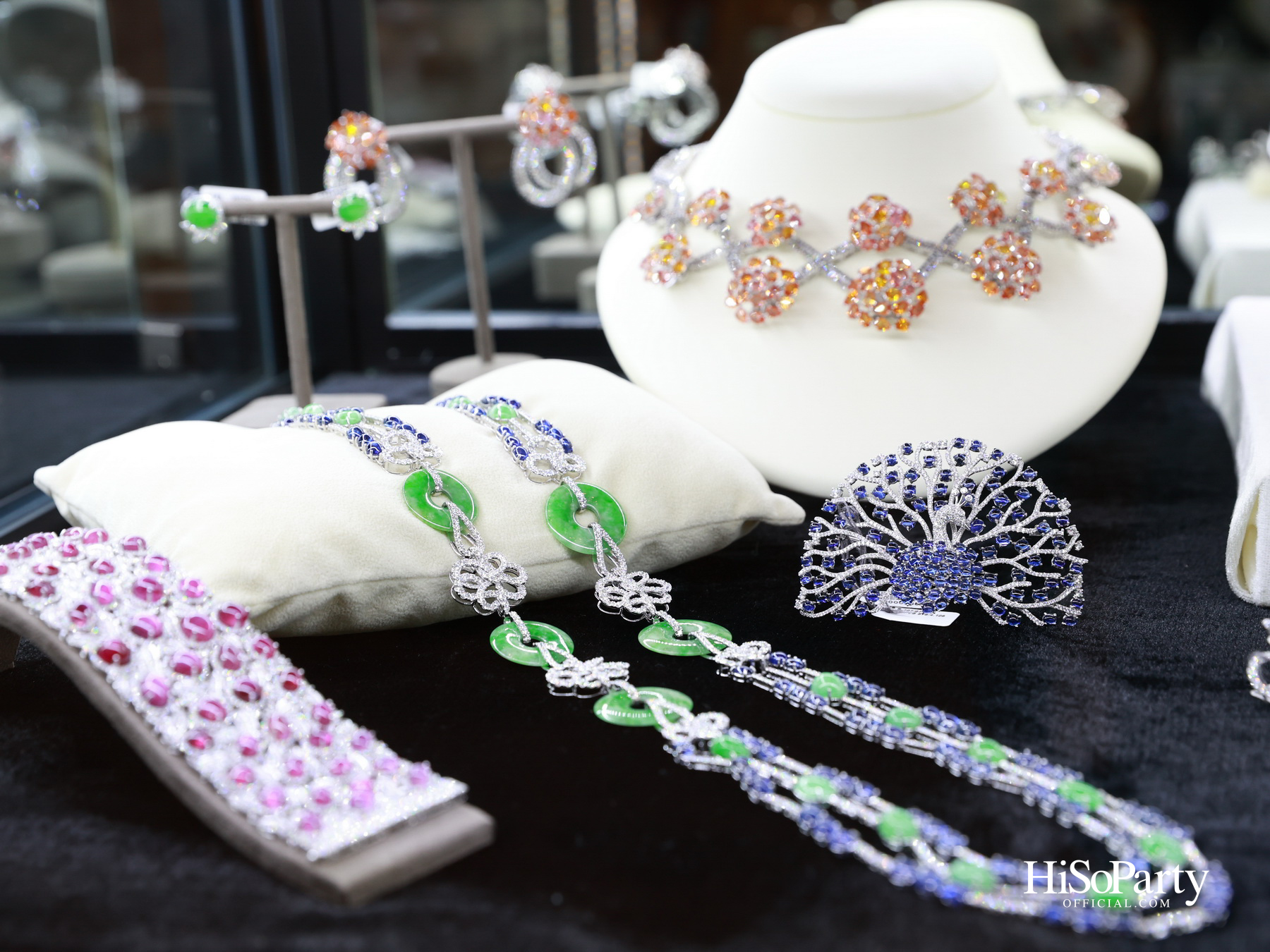 บิวตี้เจมส์ร่วมยินดีและจัดประมูลการกุศล แก่ประธานสภาสมาคมสตรีแห่งชาติฯ คนใหม่