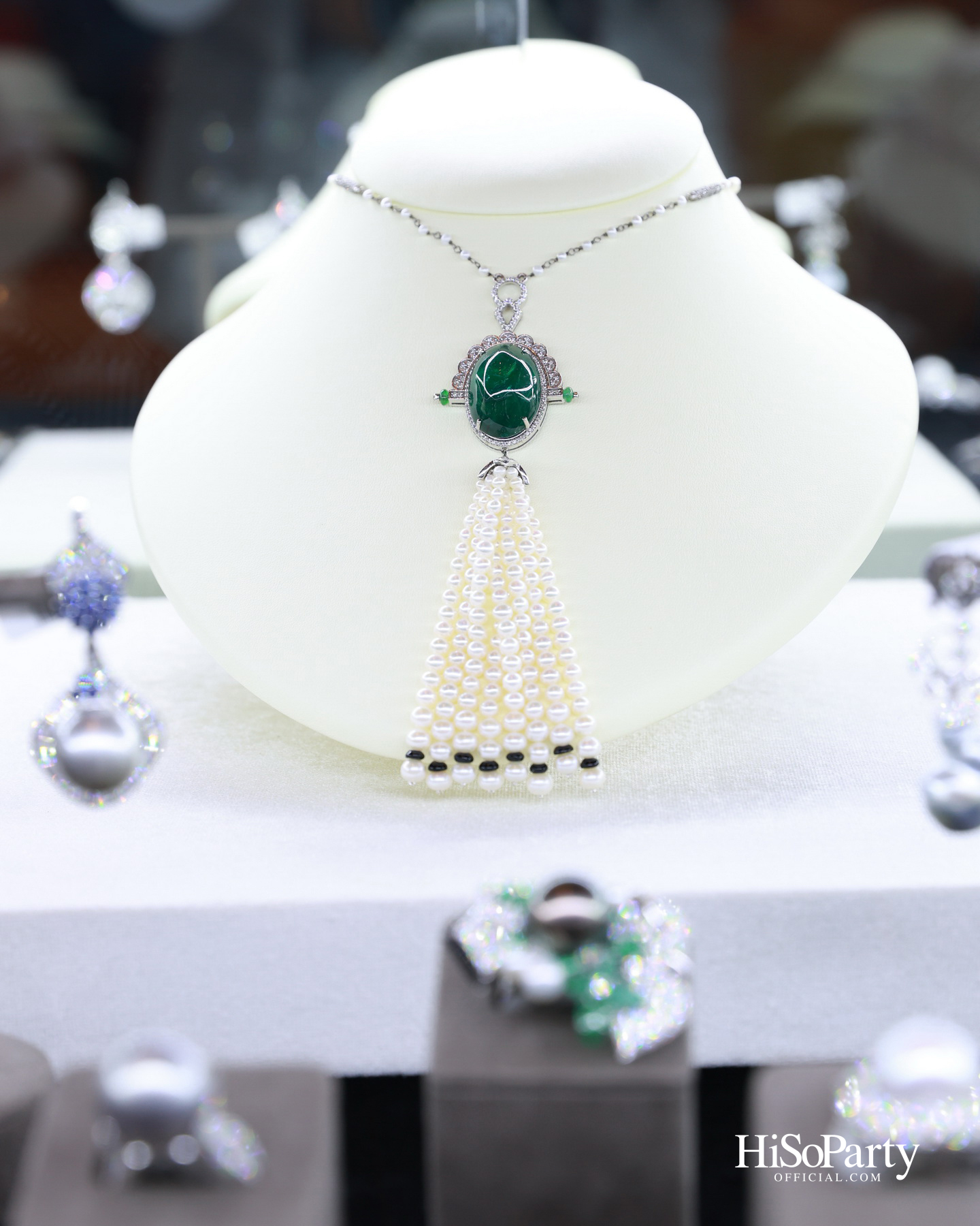 บิวตี้เจมส์ร่วมยินดีและจัดประมูลการกุศล แก่ประธานสภาสมาคมสตรีแห่งชาติฯ คนใหม่