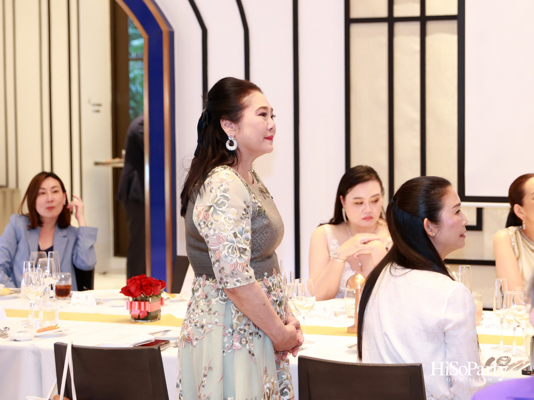 บิวตี้เจมส์ร่วมยินดีและจัดประมูลการกุศล แก่ประธานสภาสมาคมสตรีแห่งชาติฯ คนใหม่