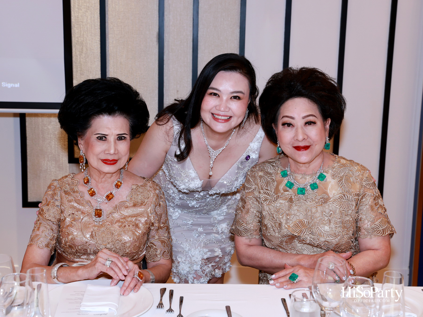 บิวตี้เจมส์ร่วมยินดีและจัดประมูลการกุศล แก่ประธานสภาสมาคมสตรีแห่งชาติฯ คนใหม่