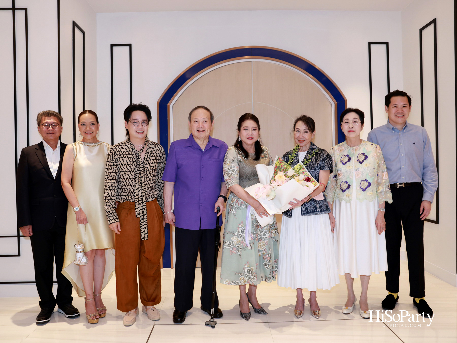 บิวตี้เจมส์ร่วมยินดีและจัดประมูลการกุศล แก่ประธานสภาสมาคมสตรีแห่งชาติฯ คนใหม่