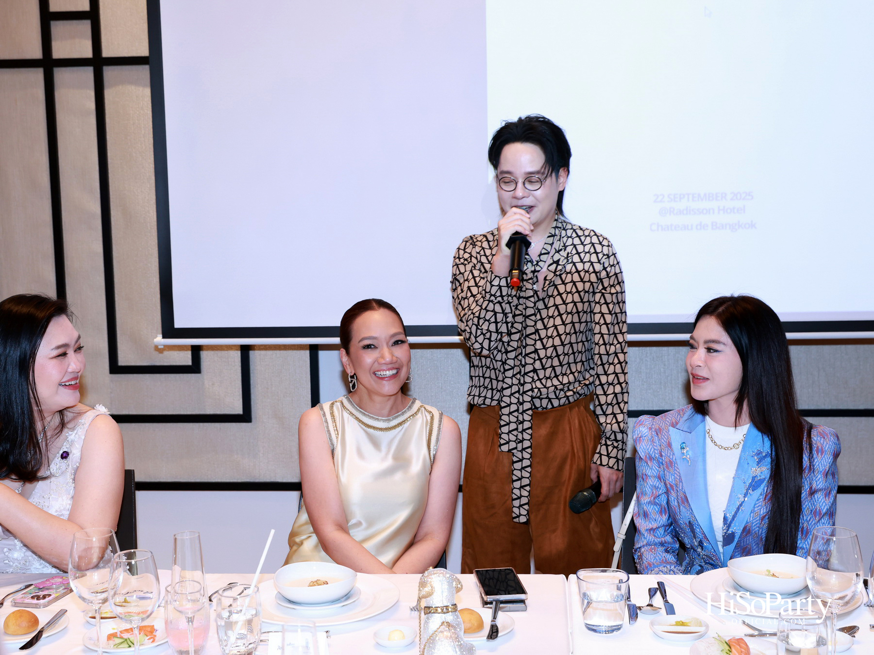 บิวตี้เจมส์ร่วมยินดีและจัดประมูลการกุศล แก่ประธานสภาสมาคมสตรีแห่งชาติฯ คนใหม่