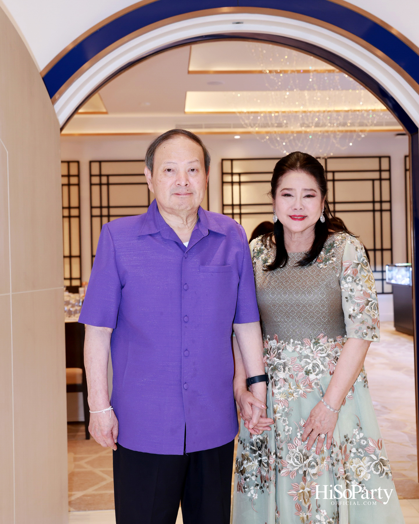 บิวตี้เจมส์ร่วมยินดีและจัดประมูลการกุศล แก่ประธานสภาสมาคมสตรีแห่งชาติฯ คนใหม่