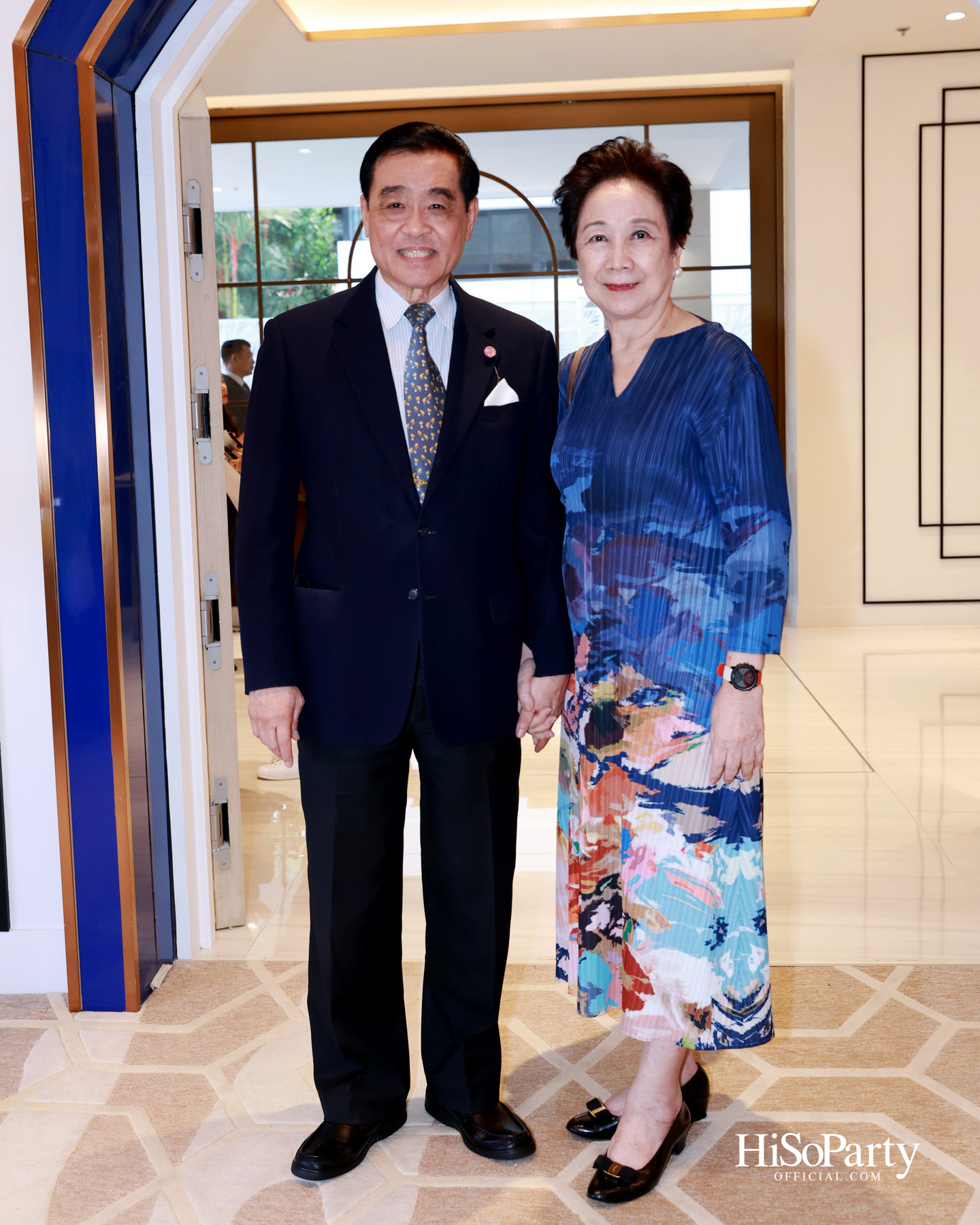 บิวตี้เจมส์ร่วมยินดีและจัดประมูลการกุศล แก่ประธานสภาสมาคมสตรีแห่งชาติฯ คนใหม่