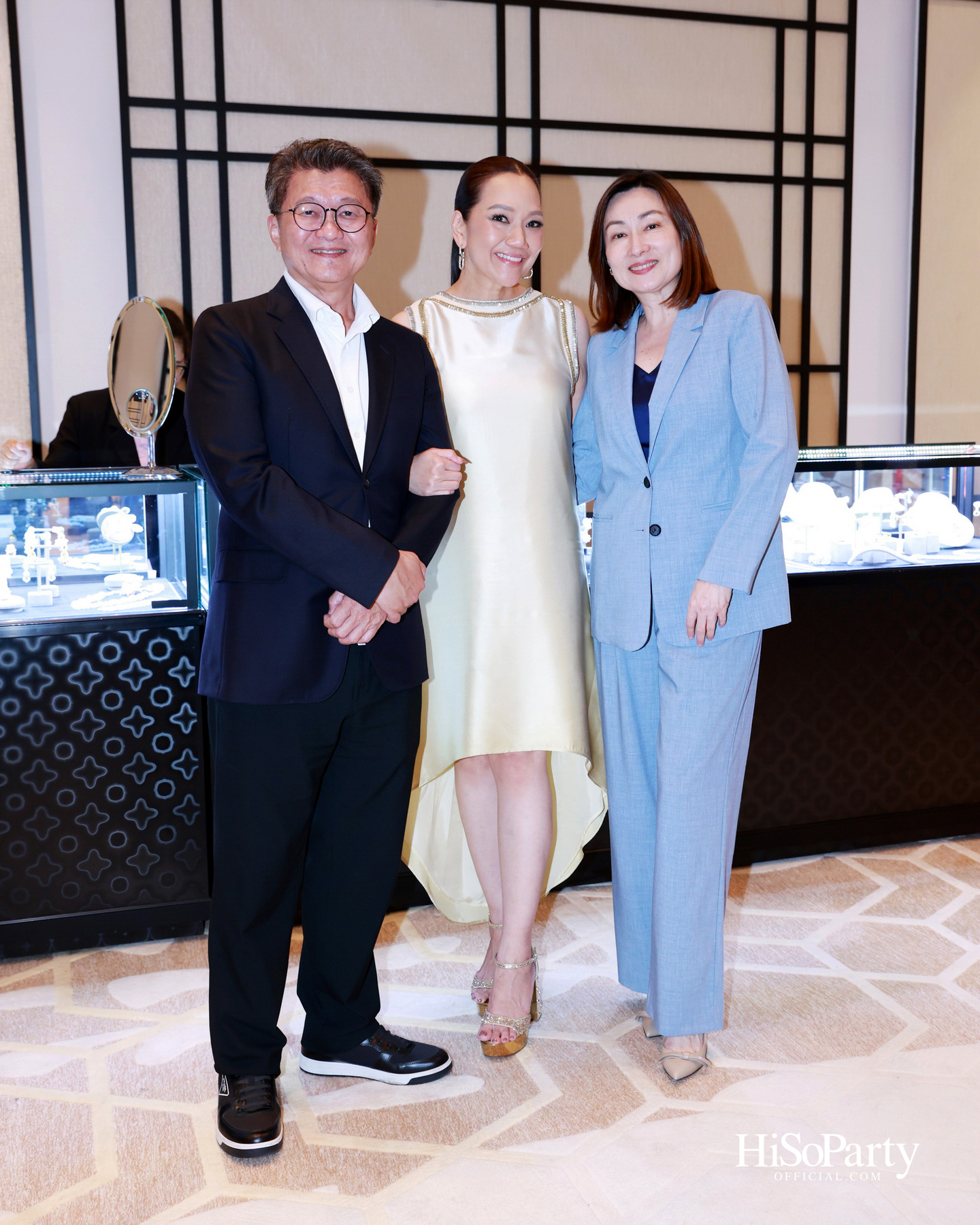 บิวตี้เจมส์ร่วมยินดีและจัดประมูลการกุศล แก่ประธานสภาสมาคมสตรีแห่งชาติฯ คนใหม่