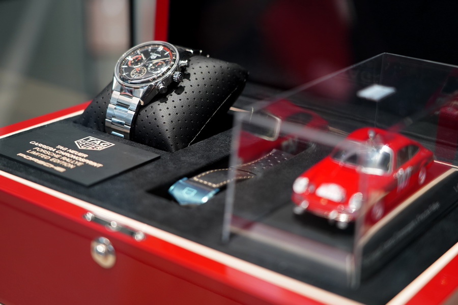 เอเอเอสฯ เติมพลังแห่งแพสชันและความรับผิดชอบบนท้องถนน ผ่านค่ำคืนแห่งความประทับใจ ‘911 PASSION BY TENN & OOU DUO’