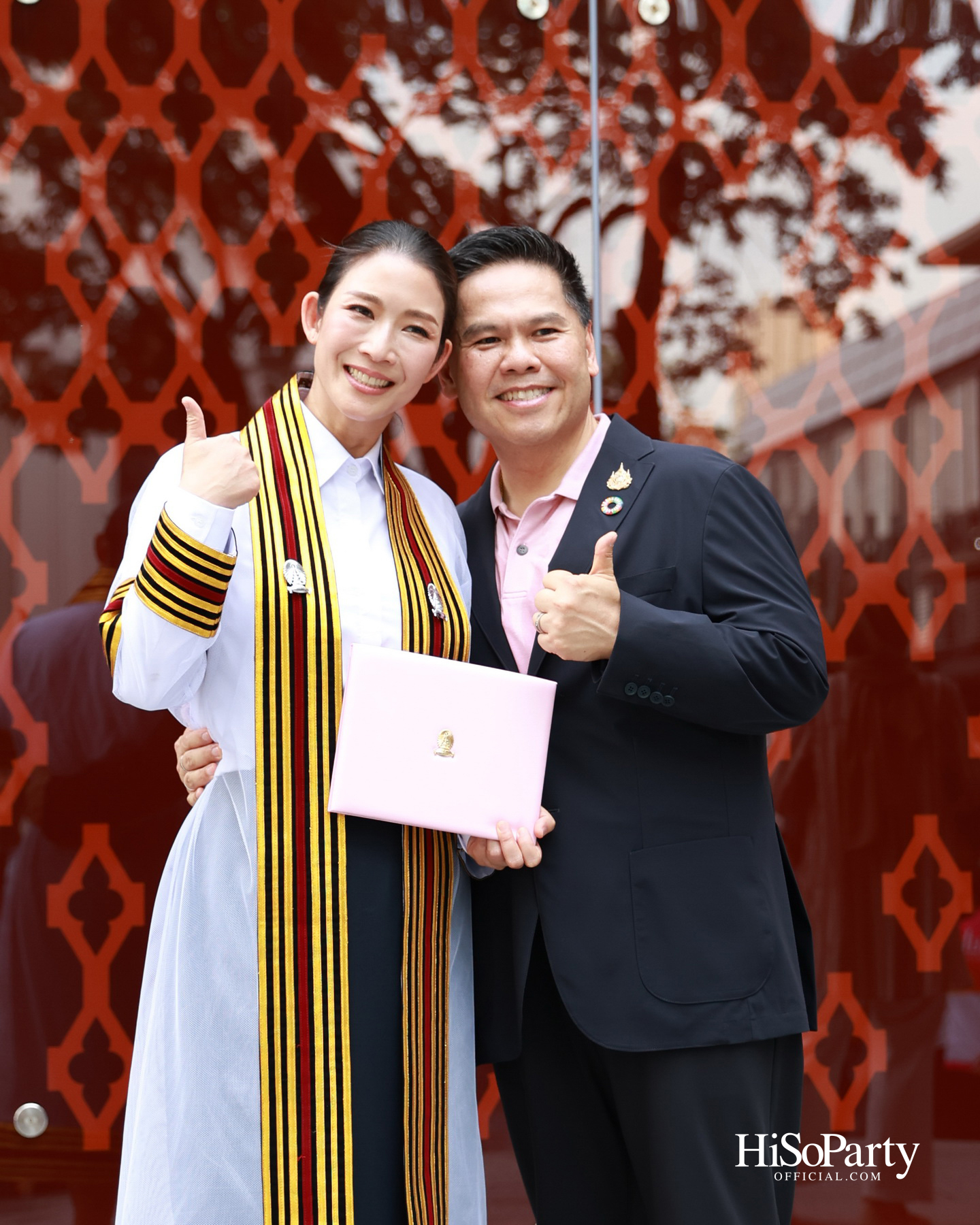 ขอแสดงความยินดีกับคุณเก๋-ดร.สุวรรณา ศิลปอาชา เนื่องในโอกาสสําเร็จการศึกษา ปริญญาโท จากคณะวิศวกรรมศาสตร์ จุฬาลงกรณ์มหาวิทยาลัย