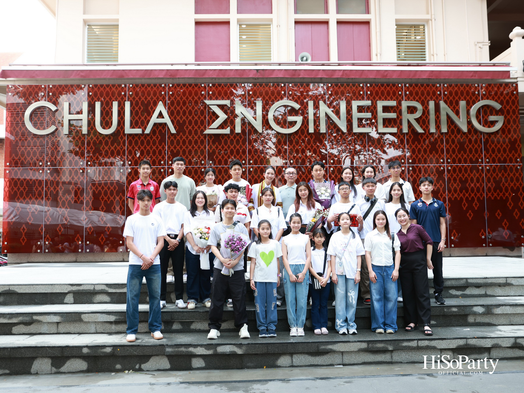 ขอแสดงความยินดีกับคุณเก๋-ดร.สุวรรณา ศิลปอาชา เนื่องในโอกาสสําเร็จการศึกษา ปริญญาโท จากคณะวิศวกรรมศาสตร์ จุฬาลงกรณ์มหาวิทยาลัย