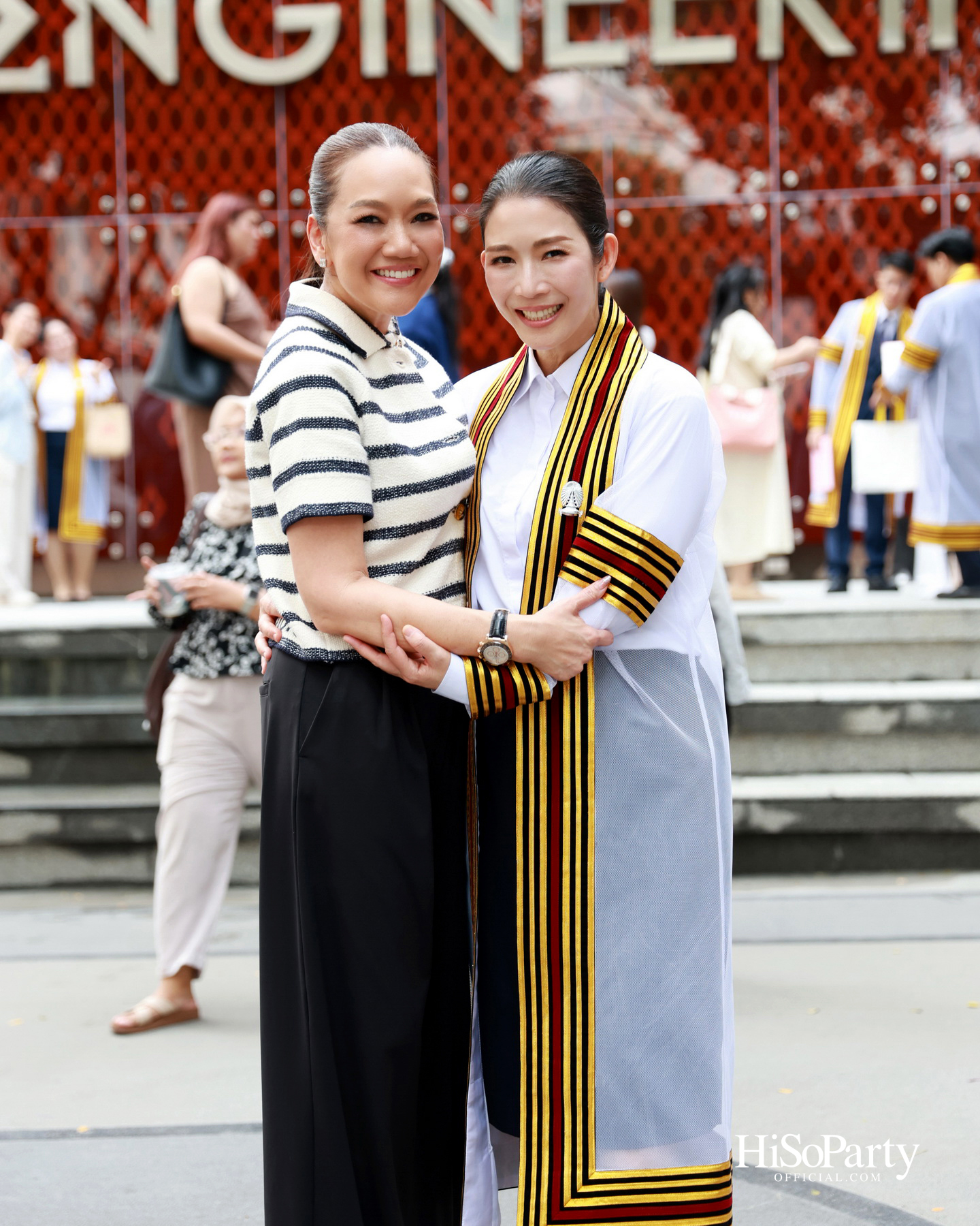 ขอแสดงความยินดีกับคุณเก๋-ดร.สุวรรณา ศิลปอาชา เนื่องในโอกาสสําเร็จการศึกษา ปริญญาโท จากคณะวิศวกรรมศาสตร์ จุฬาลงกรณ์มหาวิทยาลัย