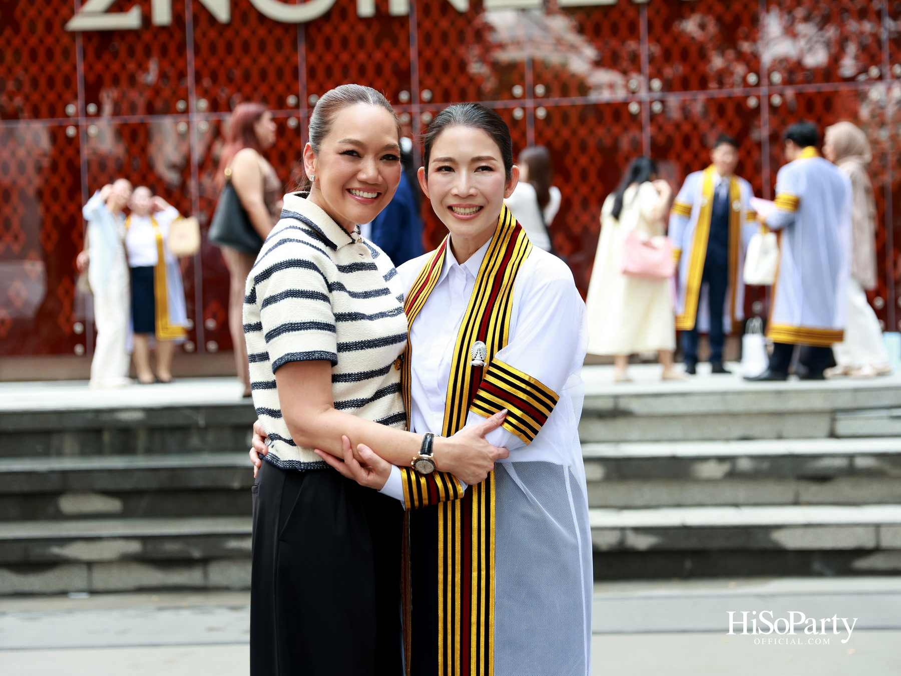 ขอแสดงความยินดีกับคุณเก๋-ดร.สุวรรณา ศิลปอาชา เนื่องในโอกาสสําเร็จการศึกษา ปริญญาโท จากคณะวิศวกรรมศาสตร์ จุฬาลงกรณ์มหาวิทยาลัย