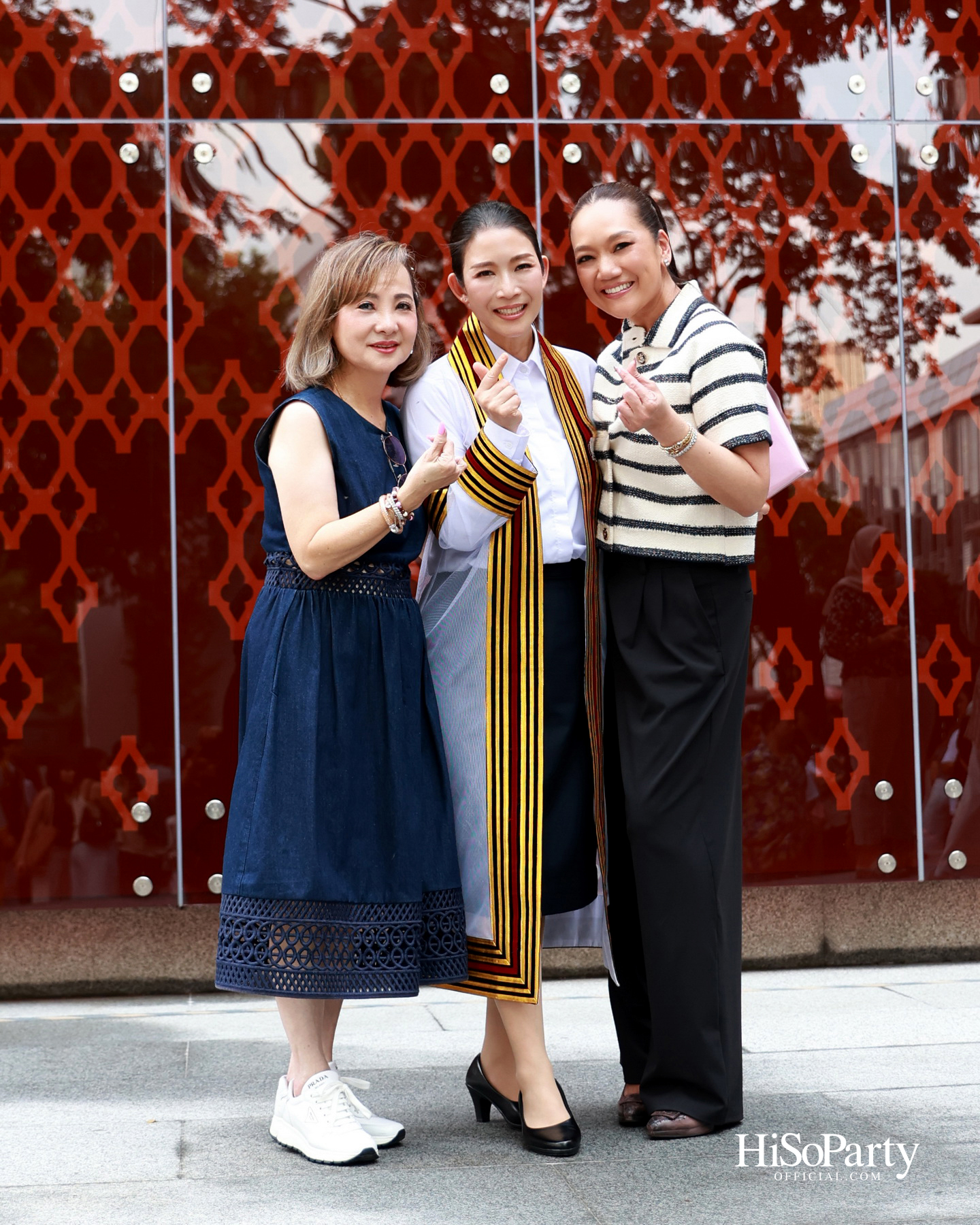 ขอแสดงความยินดีกับคุณเก๋-ดร.สุวรรณา ศิลปอาชา เนื่องในโอกาสสําเร็จการศึกษา ปริญญาโท จากคณะวิศวกรรมศาสตร์ จุฬาลงกรณ์มหาวิทยาลัย