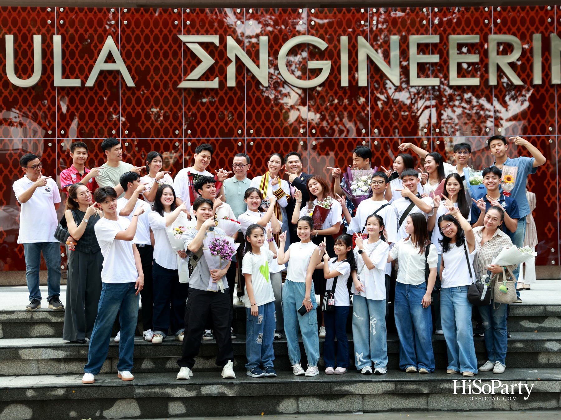 ขอแสดงความยินดีกับคุณเก๋-ดร.สุวรรณา ศิลปอาชา เนื่องในโอกาสสําเร็จการศึกษา ปริญญาโท จากคณะวิศวกรรมศาสตร์ จุฬาลงกรณ์มหาวิทยาลัย