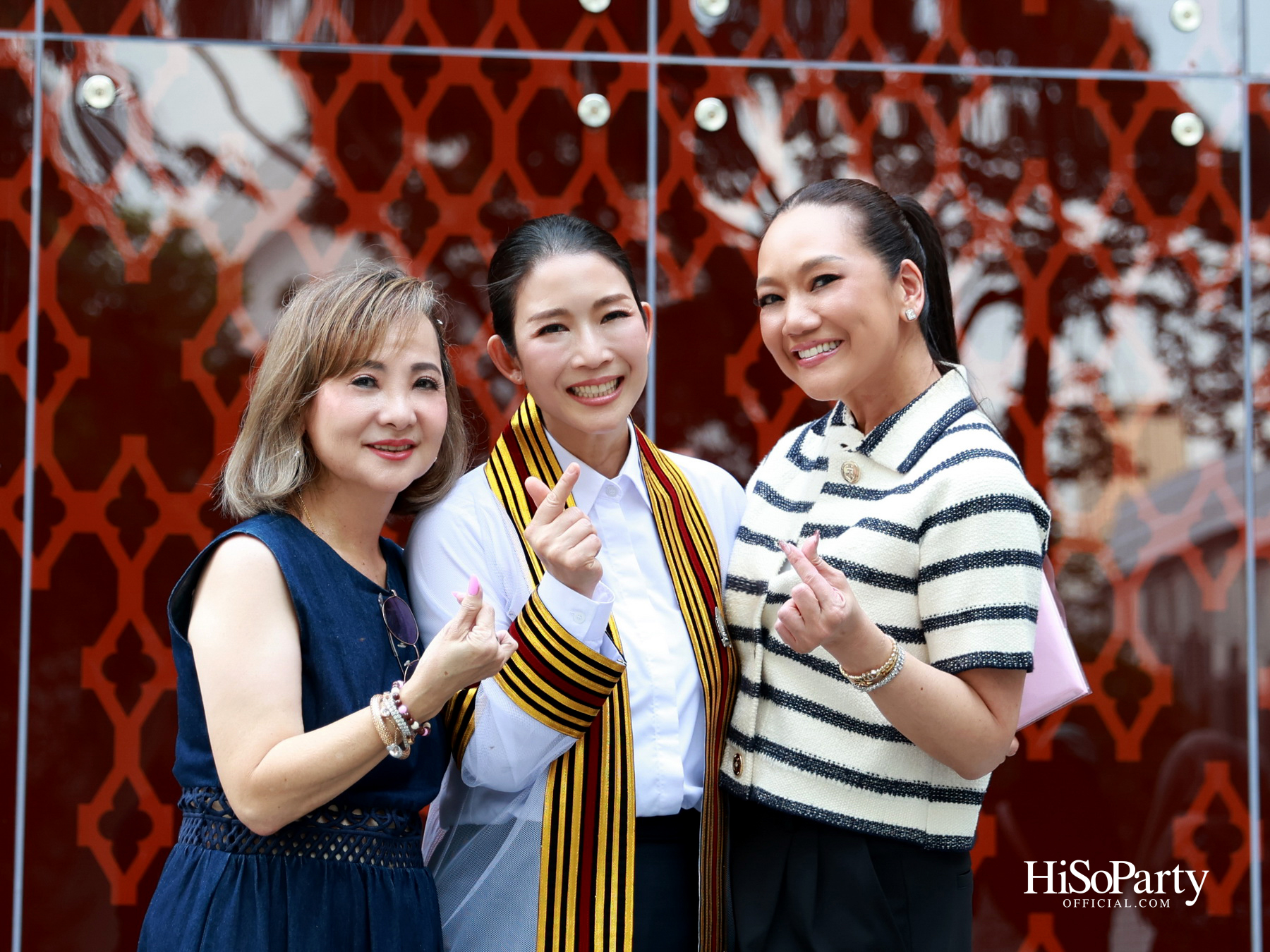 ขอแสดงความยินดีกับคุณเก๋-ดร.สุวรรณา ศิลปอาชา เนื่องในโอกาสสําเร็จการศึกษา ปริญญาโท จากคณะวิศวกรรมศาสตร์ จุฬาลงกรณ์มหาวิทยาลัย