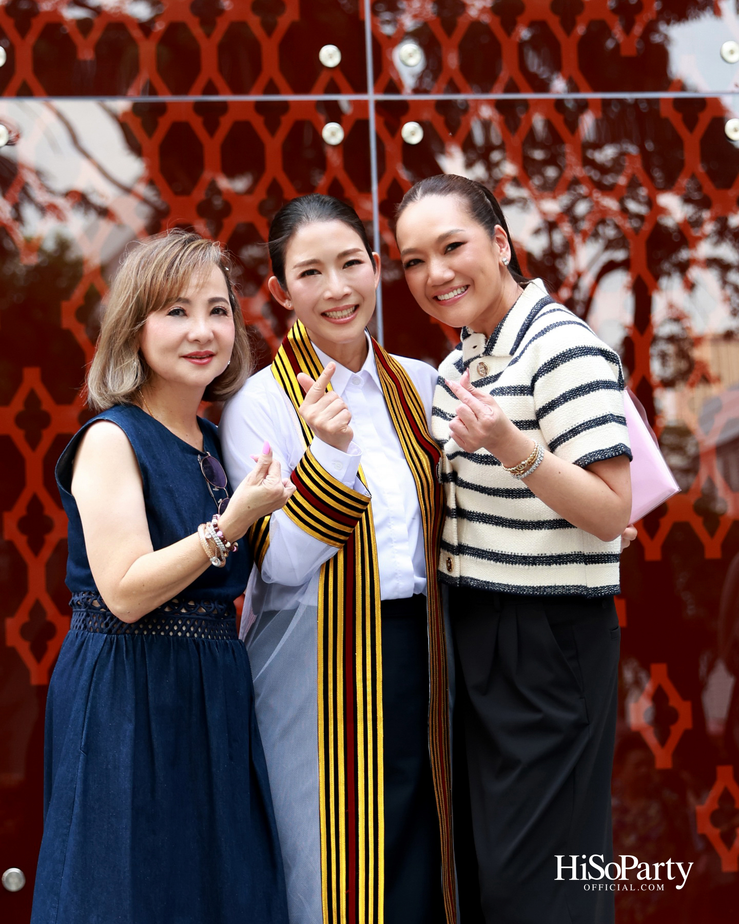 ขอแสดงความยินดีกับคุณเก๋-ดร.สุวรรณา ศิลปอาชา เนื่องในโอกาสสําเร็จการศึกษา ปริญญาโท จากคณะวิศวกรรมศาสตร์ จุฬาลงกรณ์มหาวิทยาลัย