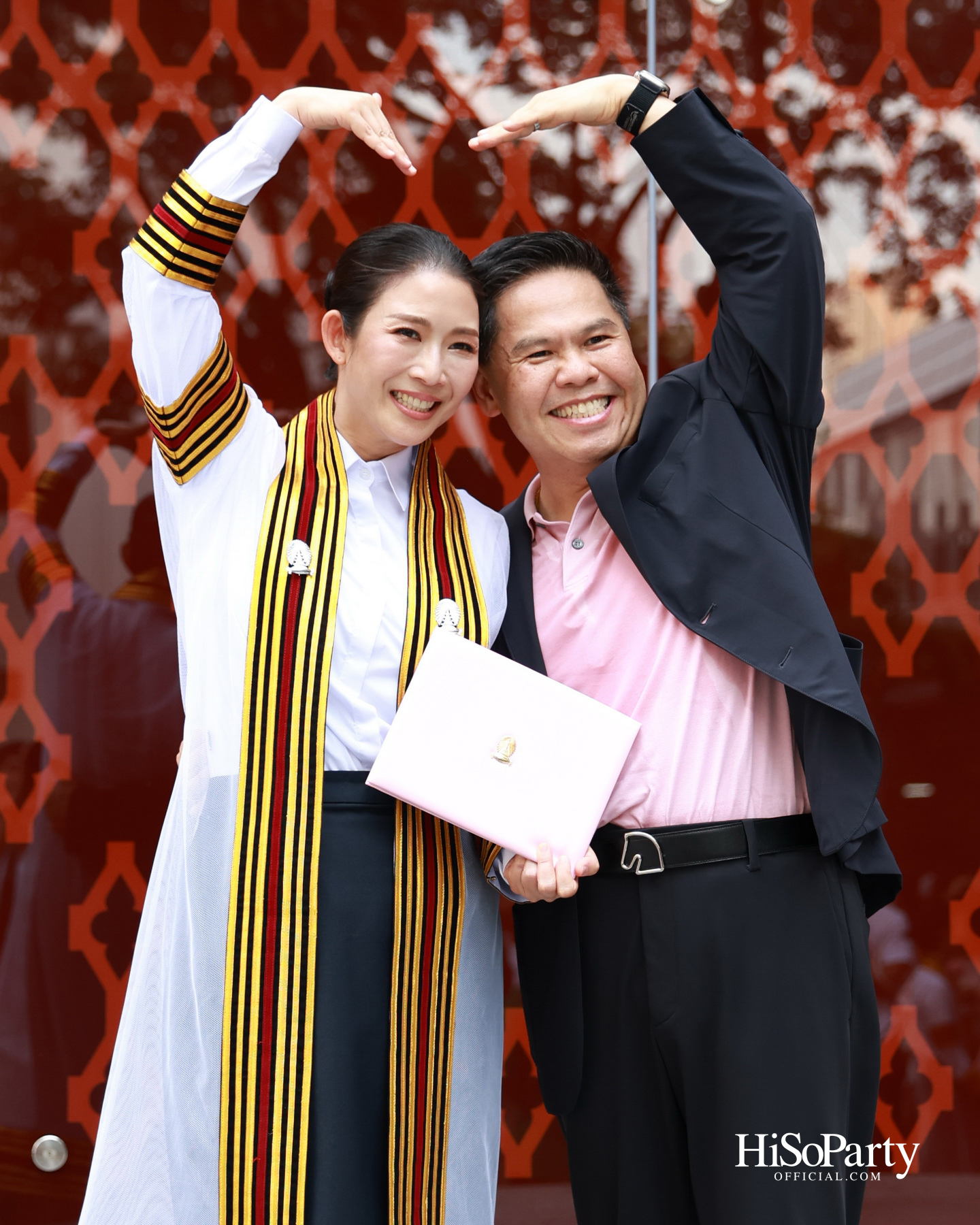 ขอแสดงความยินดีกับคุณเก๋-ดร.สุวรรณา ศิลปอาชา เนื่องในโอกาสสําเร็จการศึกษา ปริญญาโท จากคณะวิศวกรรมศาสตร์ จุฬาลงกรณ์มหาวิทยาลัย