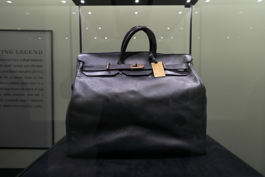‘The Bag of Legends’ นิทรรศการครั้งประวัติศาสตร์ที่พลาดไม่ได้ เผยโฉมกระเป๋า Jane Birkin ต้นแบบครั้งแรกในไทย