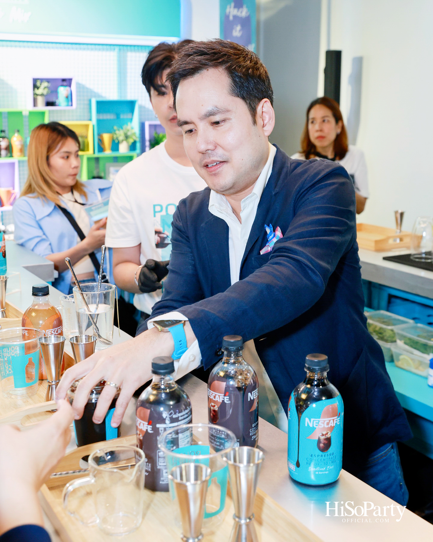 เนสกาแฟจัดปาร์ตี้เปิดตัว ‘NESCAFÉ Concentrate Ready-To-Mix’ นวัตกรรมกาแฟเข้มข้น พร้อมคอฟฟี่ เฮ้าส์ ปาร์ตี้กลางถนนทรงวาด