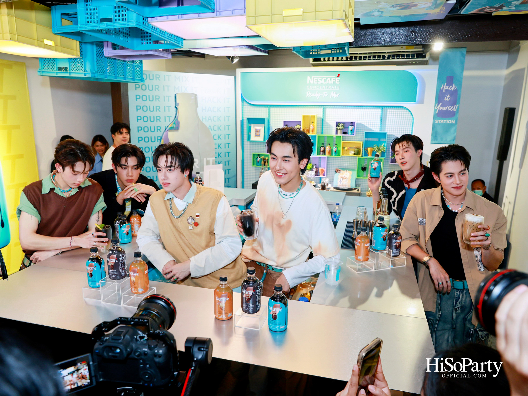 เนสกาแฟจัดปาร์ตี้เปิดตัว ‘NESCAFÉ Concentrate Ready-To-Mix’ นวัตกรรมกาแฟเข้มข้น พร้อมคอฟฟี่ เฮ้าส์ ปาร์ตี้กลางถนนทรงวาด