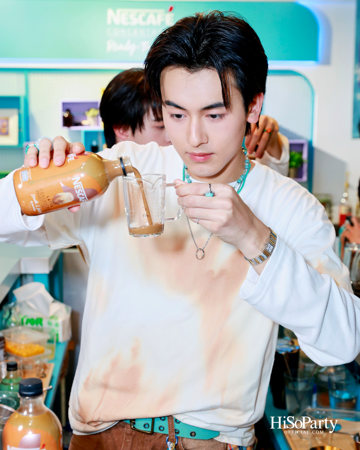 เนสกาแฟจัดปาร์ตี้เปิดตัว ‘NESCAFÉ Concentrate Ready-To-Mix’ นวัตกรรมกาแฟเข้มข้น พร้อมคอฟฟี่ เฮ้าส์ ปาร์ตี้กลางถนนทรงวาด