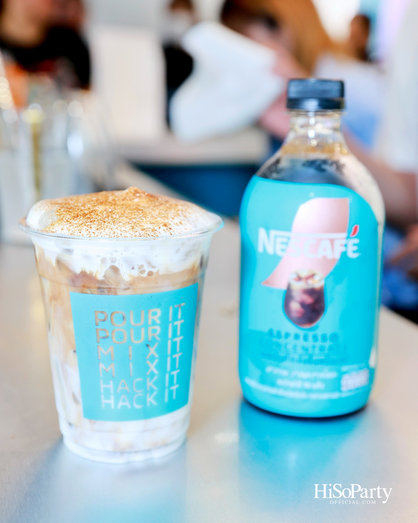 เนสกาแฟจัดปาร์ตี้เปิดตัว ‘NESCAFÉ Concentrate Ready-To-Mix’ นวัตกรรมกาแฟเข้มข้น พร้อมคอฟฟี่ เฮ้าส์ ปาร์ตี้กลางถนนทรงวาด