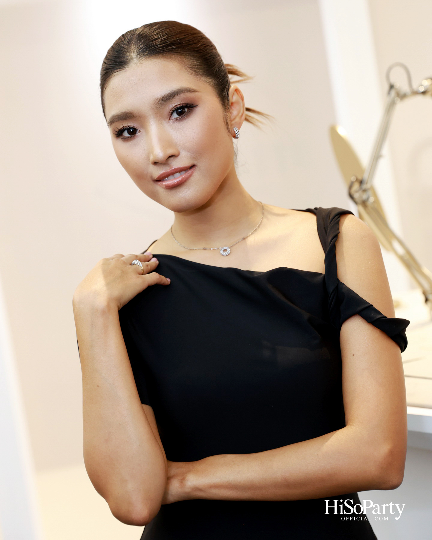 CHAVANA ฉลองก้าวสู่ปีที่ 111 กับนิทรรศการ ‘The Ray of Light’ ถ่ายทอดเรื่องราวแสงและเวลา ผ่านคอลเลกชันจิวเวลรี่สุดวิจิตร