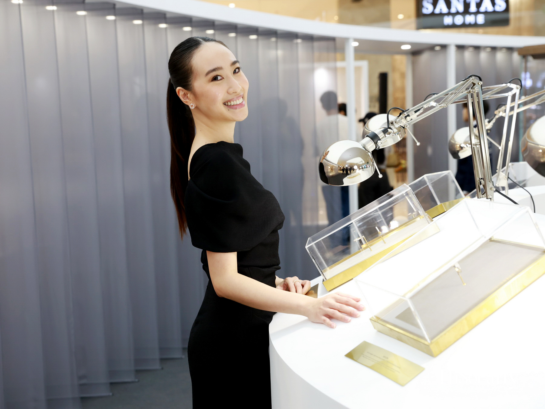 CHAVANA ฉลองก้าวสู่ปีที่ 111 กับนิทรรศการ ‘The Ray of Light’ ถ่ายทอดเรื่องราวแสงและเวลา ผ่านคอลเลกชันจิวเวลรี่สุดวิจิตร