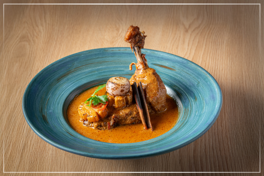 เชฟเอียน กิตติชัย เปิดตัวเมนู À La Carte ใหม่ เผยเสน่ห์อาหารไทยโบราณที่หารับประทานยาก ณ ร้านอาหารคำหอม