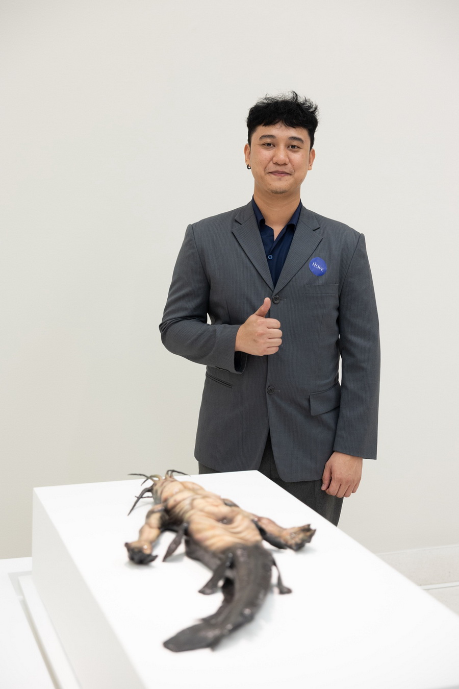 ศิลปะเพื่อความหวัง ‘ศิลปกรรมเพื่อผู้ลี้ภัย ครั้งที่ 3’ โดย UNHCR และพระเมธีวชิโรดม มอบพลังแห่งการศึกษาแก่เยาวชนผู้ลี้ภัยทั่วโลก