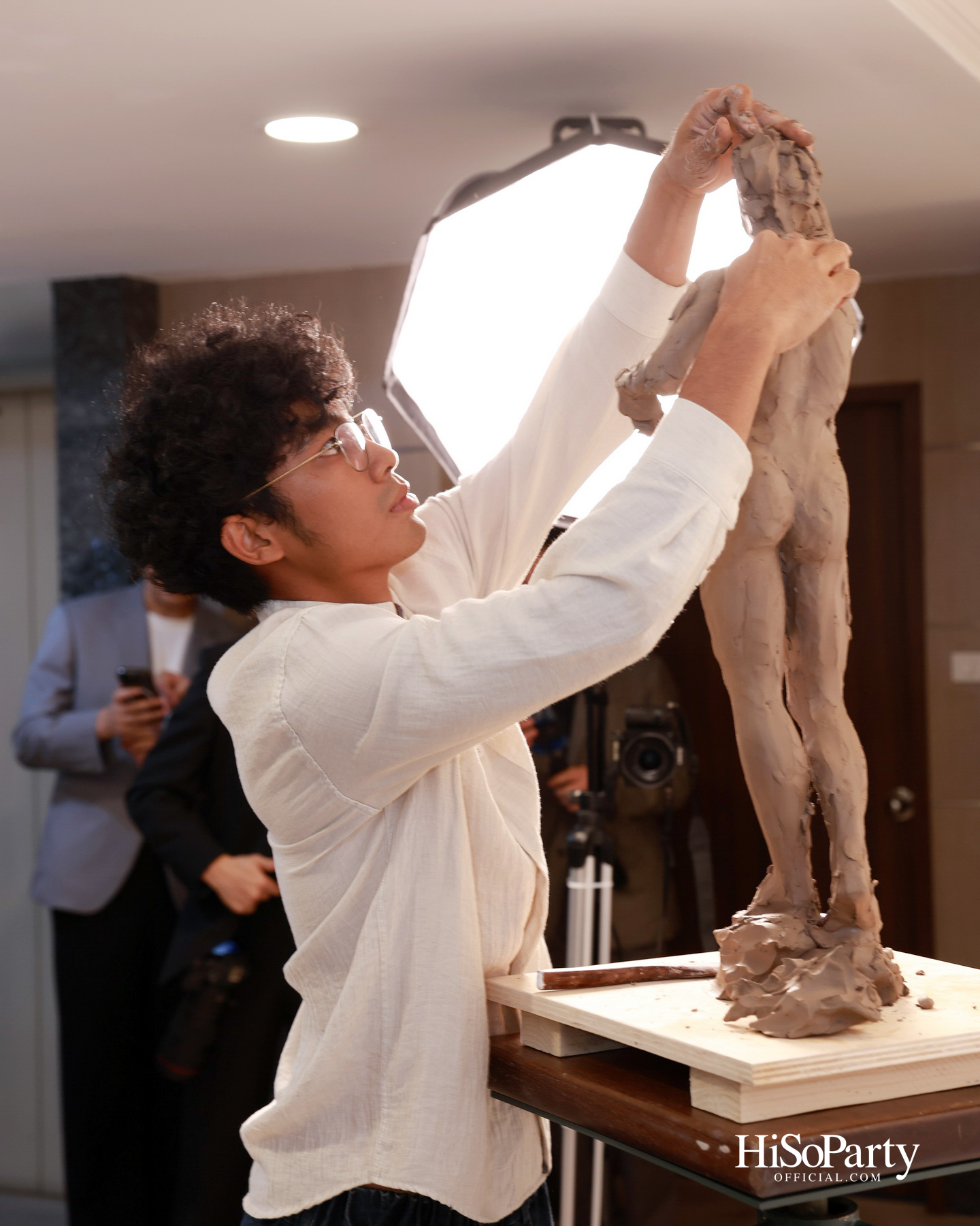 ‘Rattinan Clinic’ ฉลองครบรอบ 26 ปี ถ่ายทอดศิลปะแห่งความงามผ่านงานประติมากรรมไทย