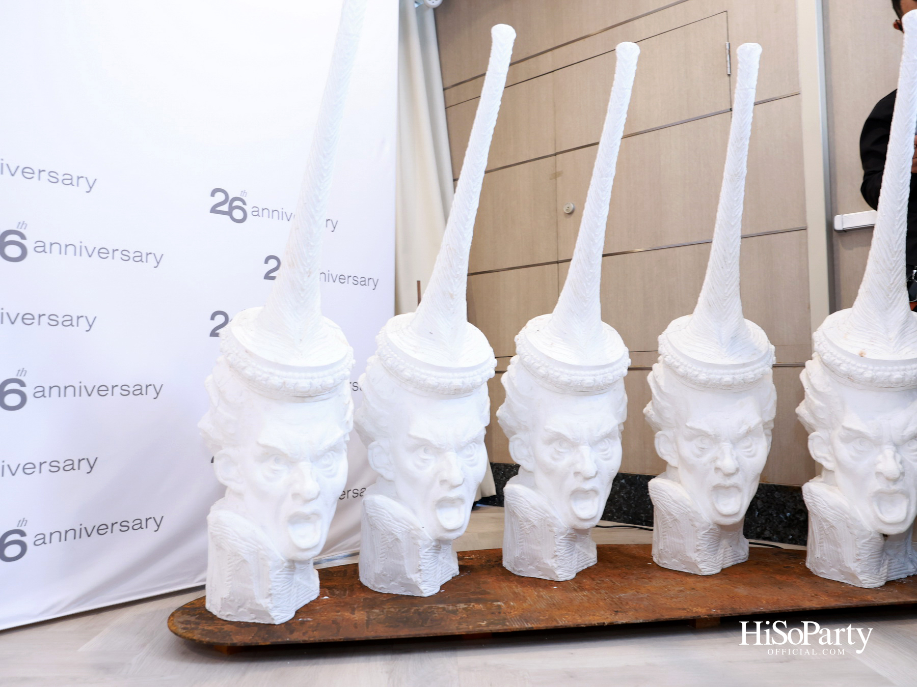 ‘Rattinan Clinic’ ฉลองครบรอบ 26 ปี ถ่ายทอดศิลปะแห่งความงามผ่านงานประติมากรรมไทย