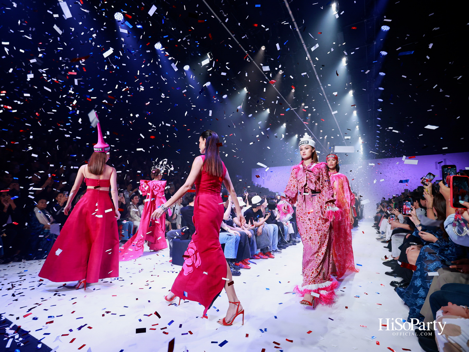ISSUE Presented by THANN @Siam Paragon Bangkok International Fashion Week 2025