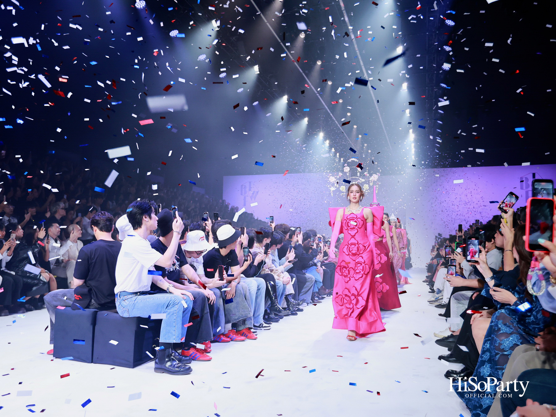 ISSUE Presented by THANN @Siam Paragon Bangkok International Fashion Week 2025