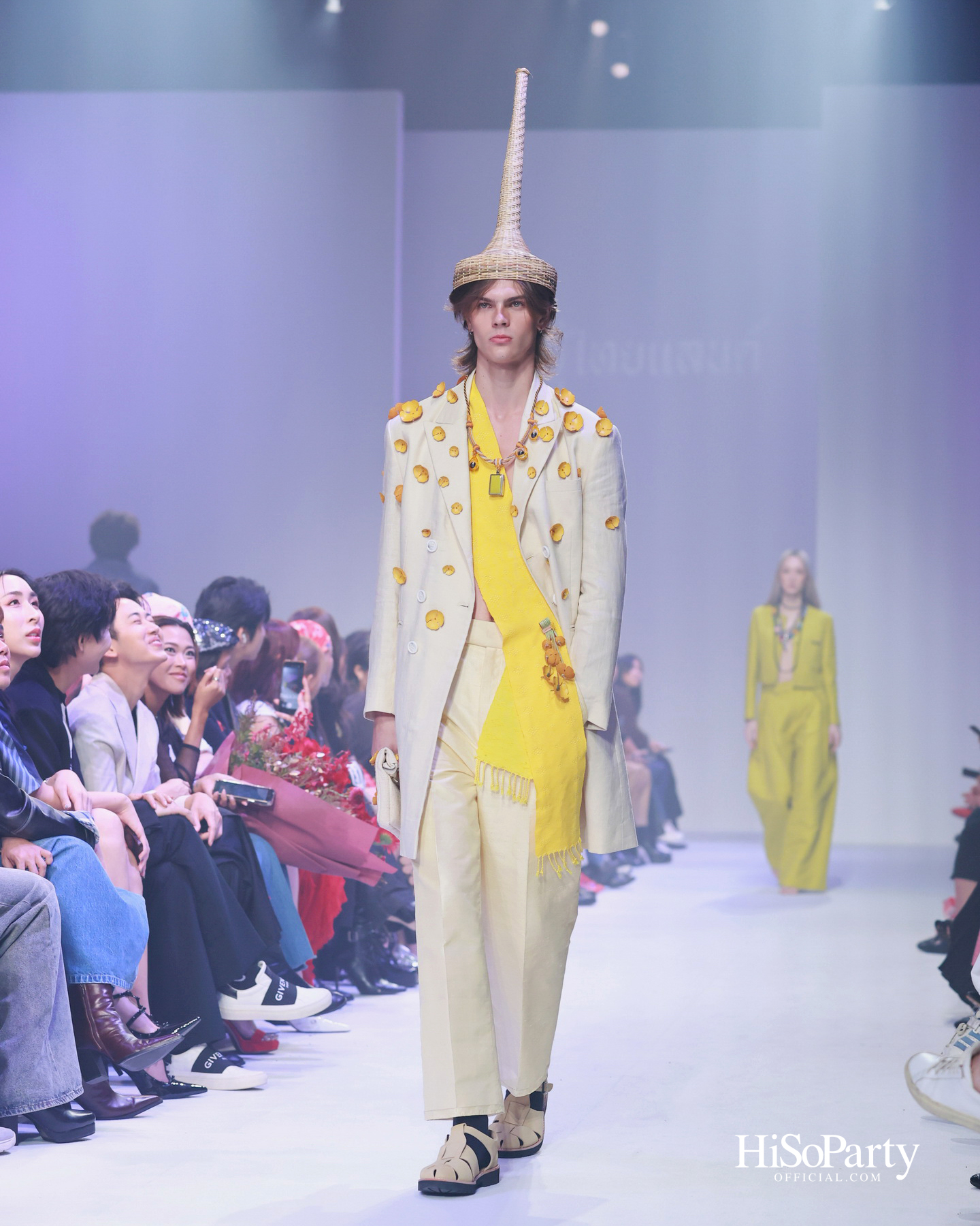 ISSUE Presented by THANN @Siam Paragon Bangkok International Fashion Week 2025