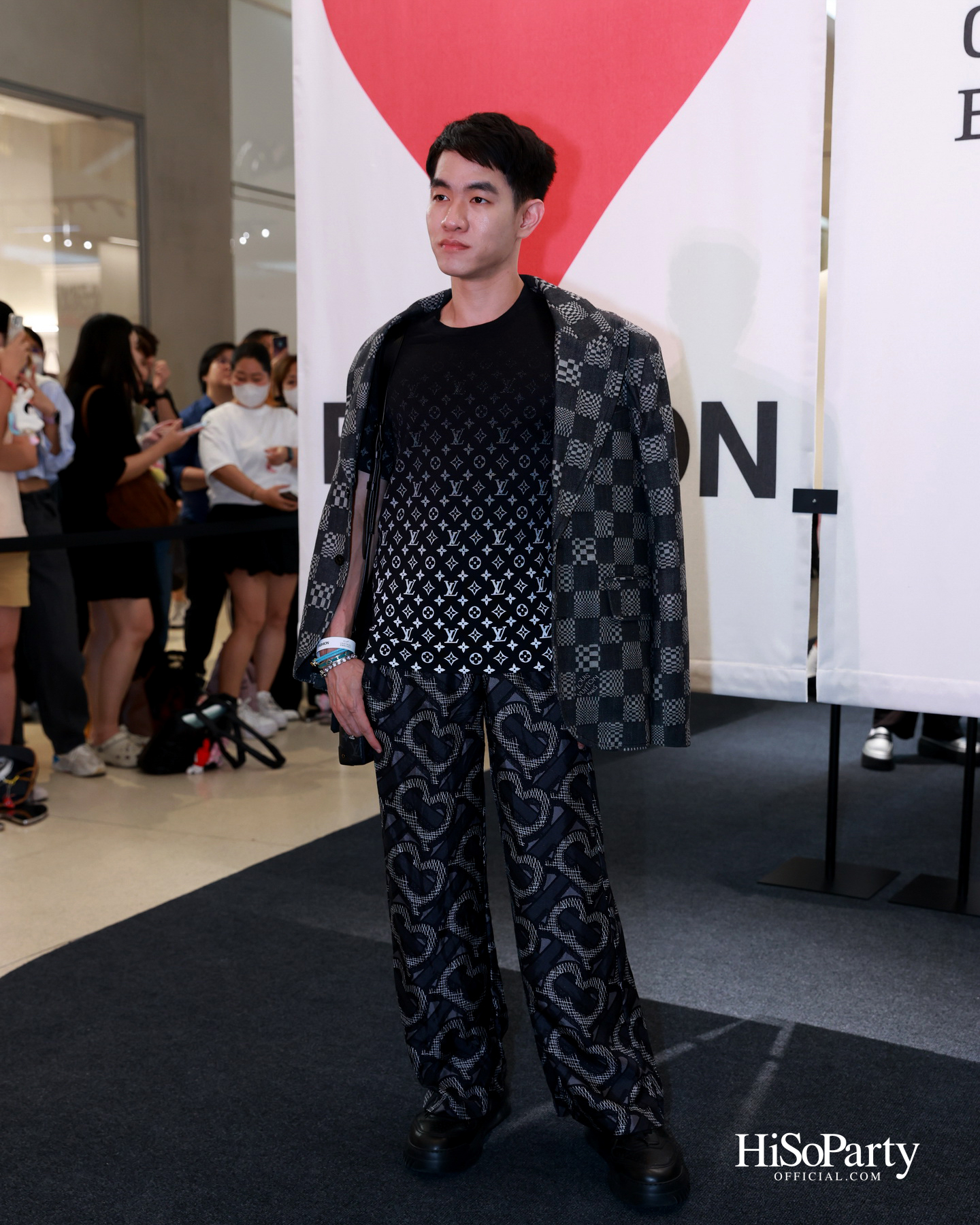 เซ็นทรัล เอ็มบาสซี เปิดแคมเปญ ‘Amazing Central Embassy LOVES Fashion’ จุดประกายหัวใจแห่งสไตล์ตลอดเดือนตุลาคม