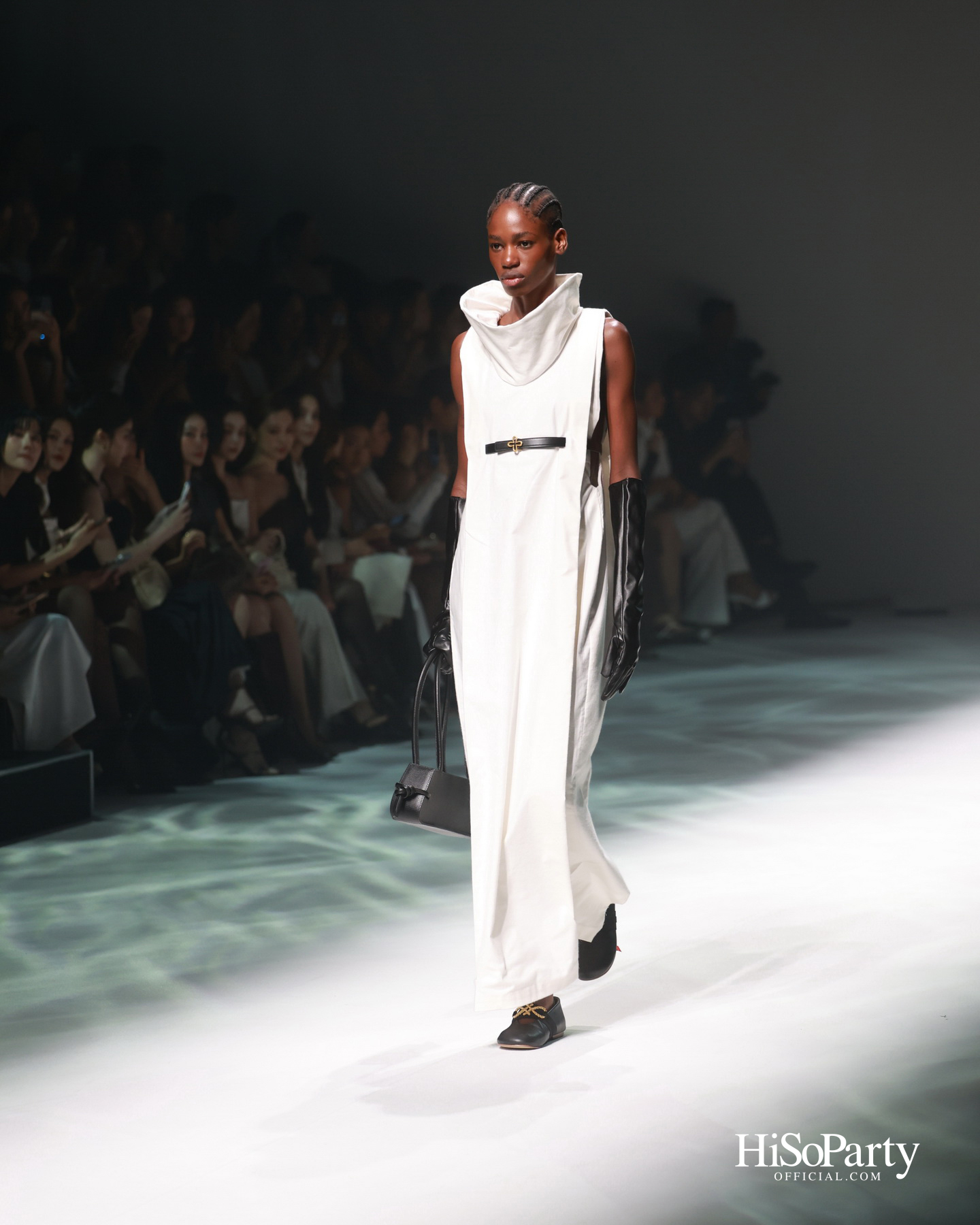 FUNDAO @Siam Paragon Bangkok International Fashion Week 2025