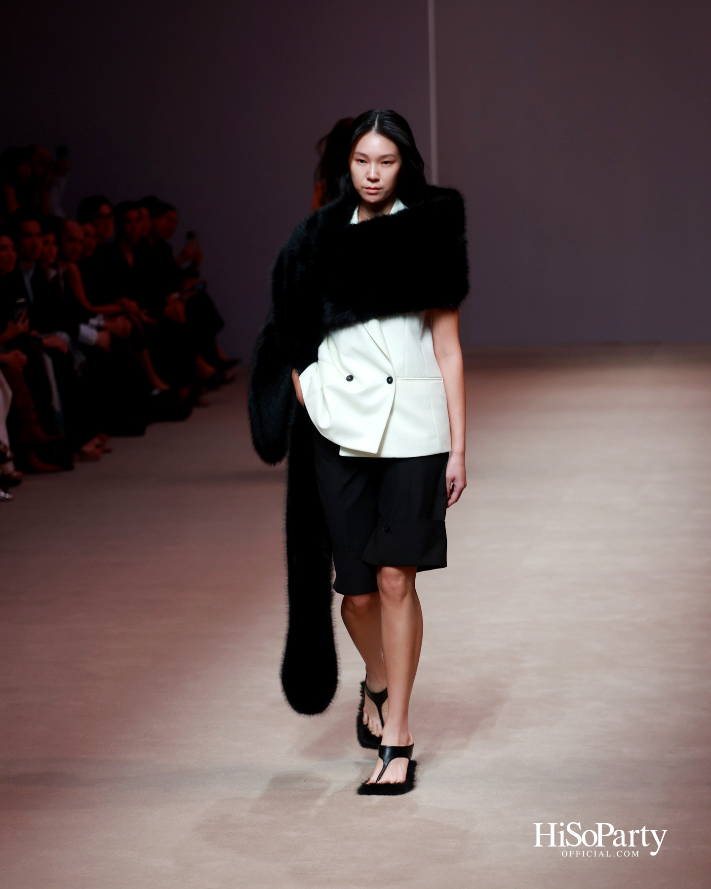 ASAVA @Siam Paragon Bangkok International Fashion Week 2025