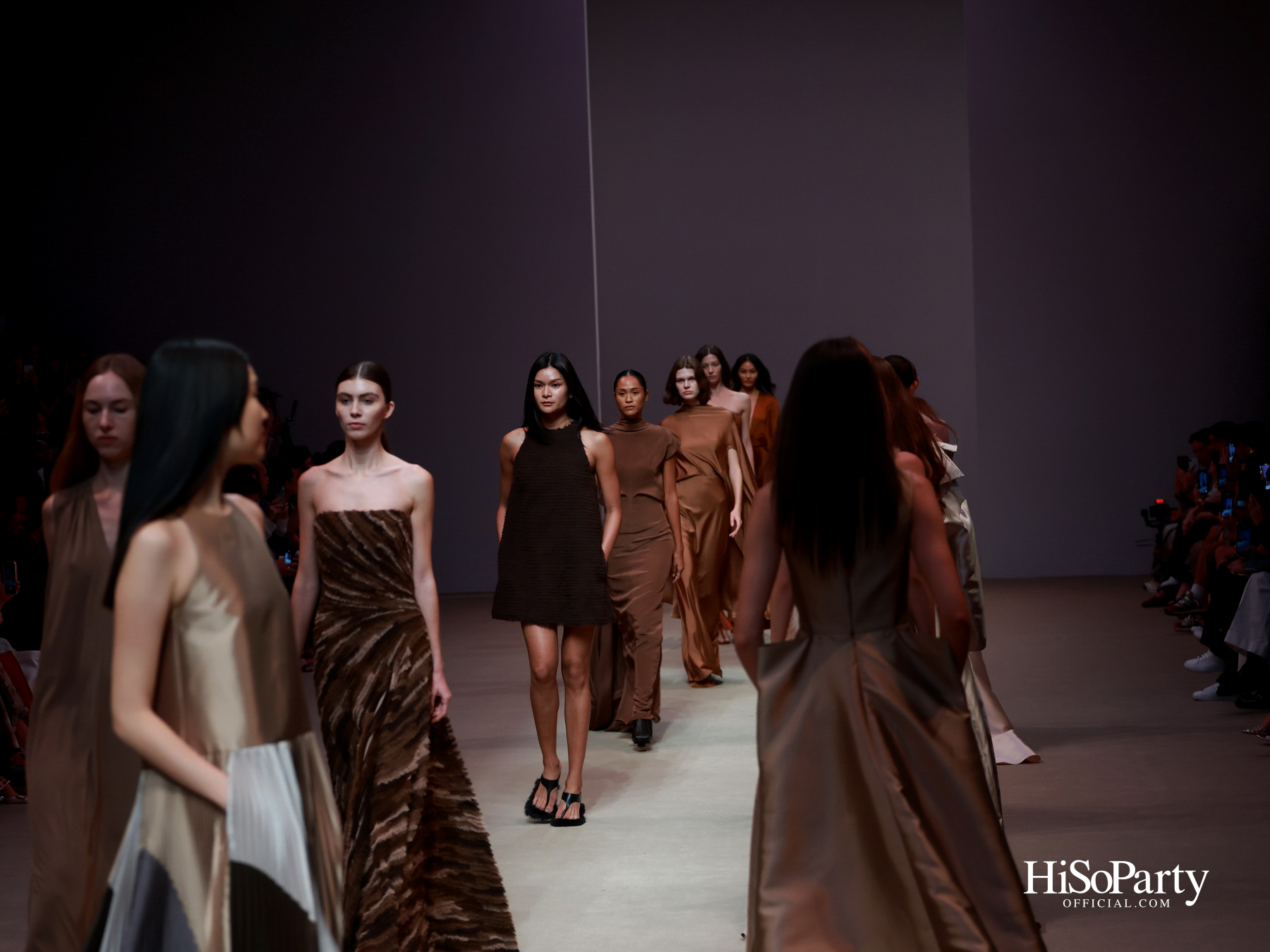 ASAVA @Siam Paragon Bangkok International Fashion Week 2025