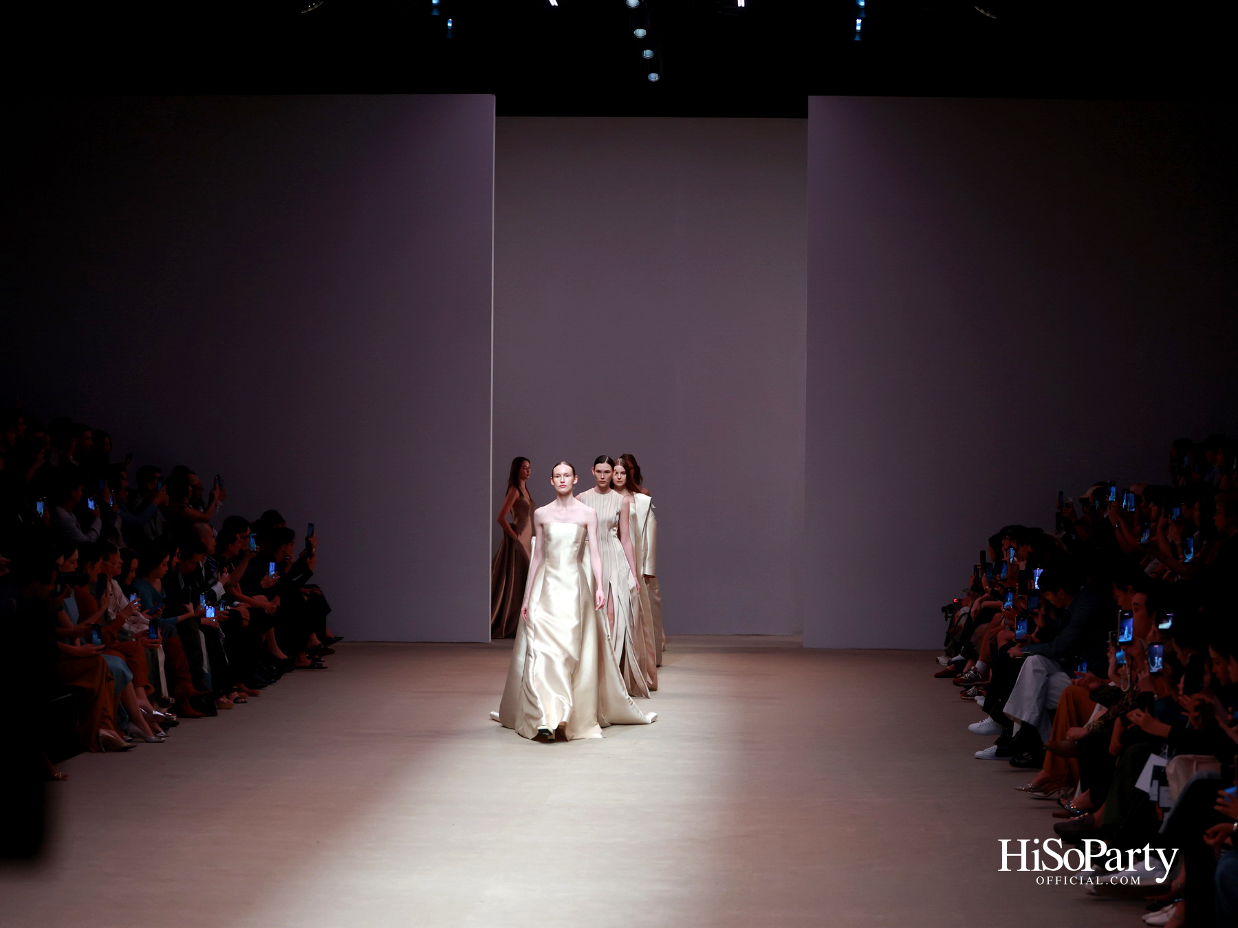 ASAVA @Siam Paragon Bangkok International Fashion Week 2025