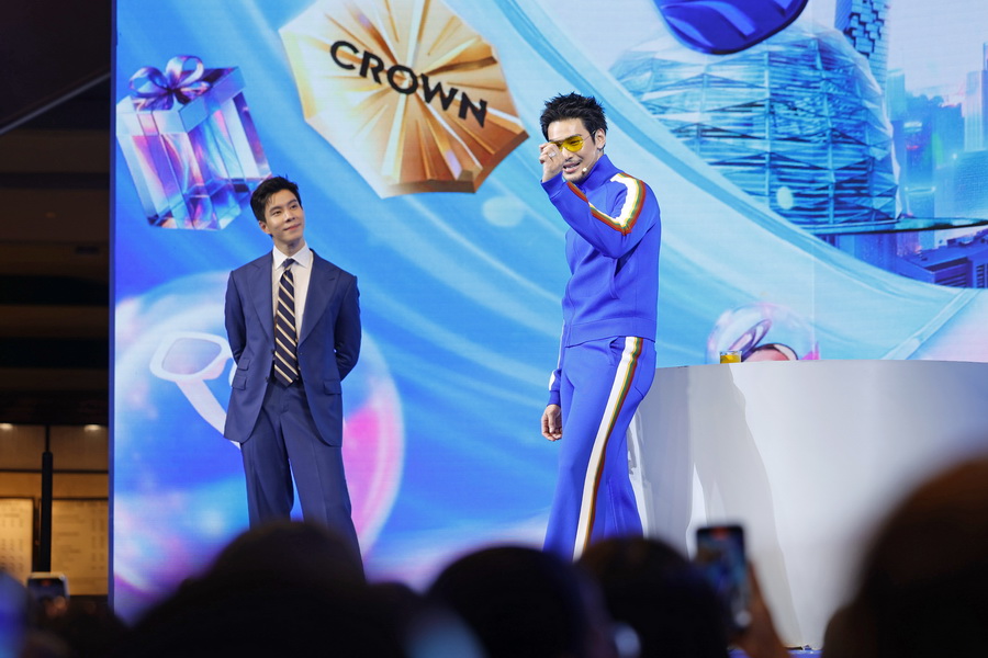 คิง เพาเวอร์ ฉลอง 36 ปี เปิดตัว 'POWER PASS' พร้อม เจฟ ซาเตอร์ และอาโป ณัฐวิญญ์ จุดพลังการช้อปเหนือขีดจำกัด