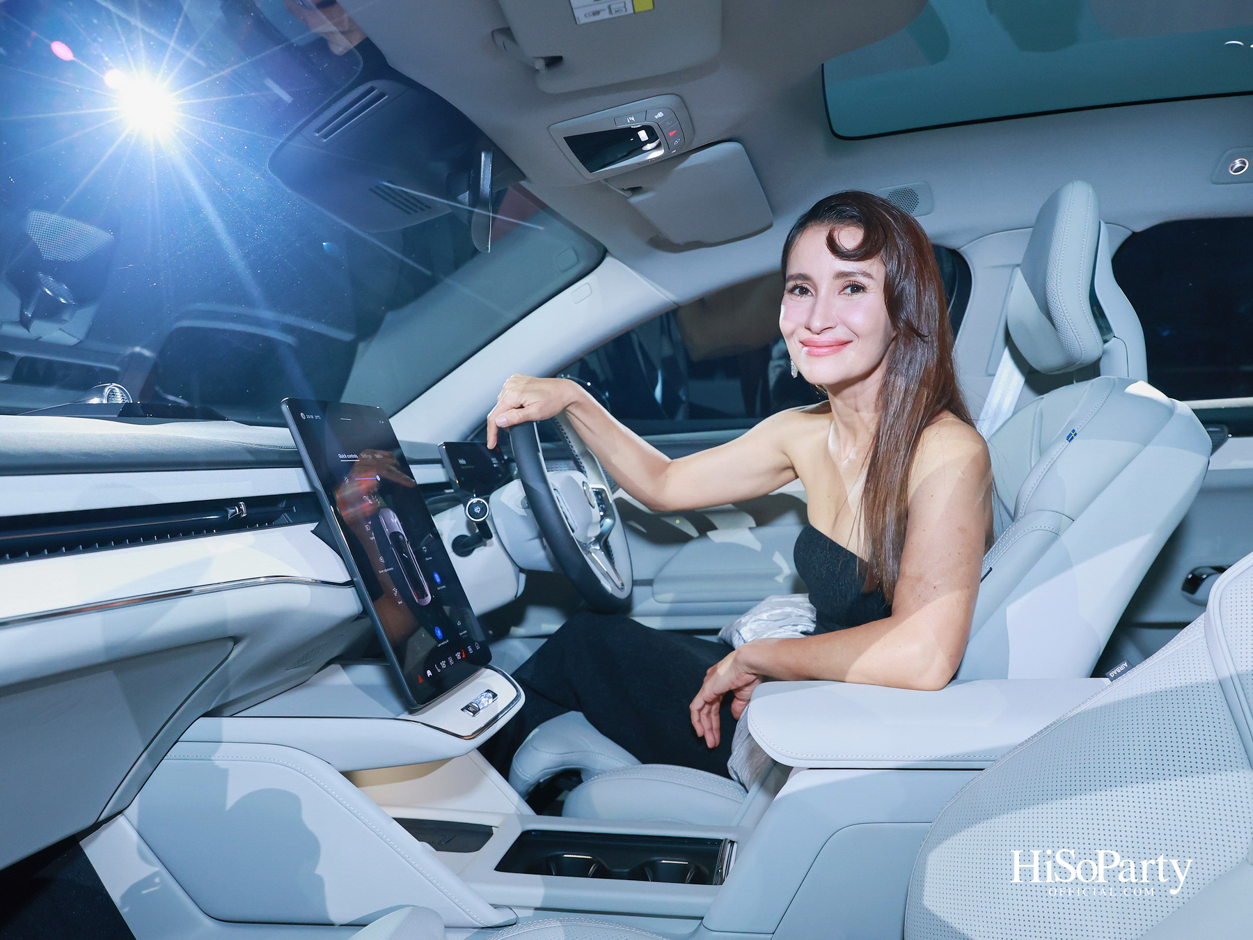 Volvo ES90