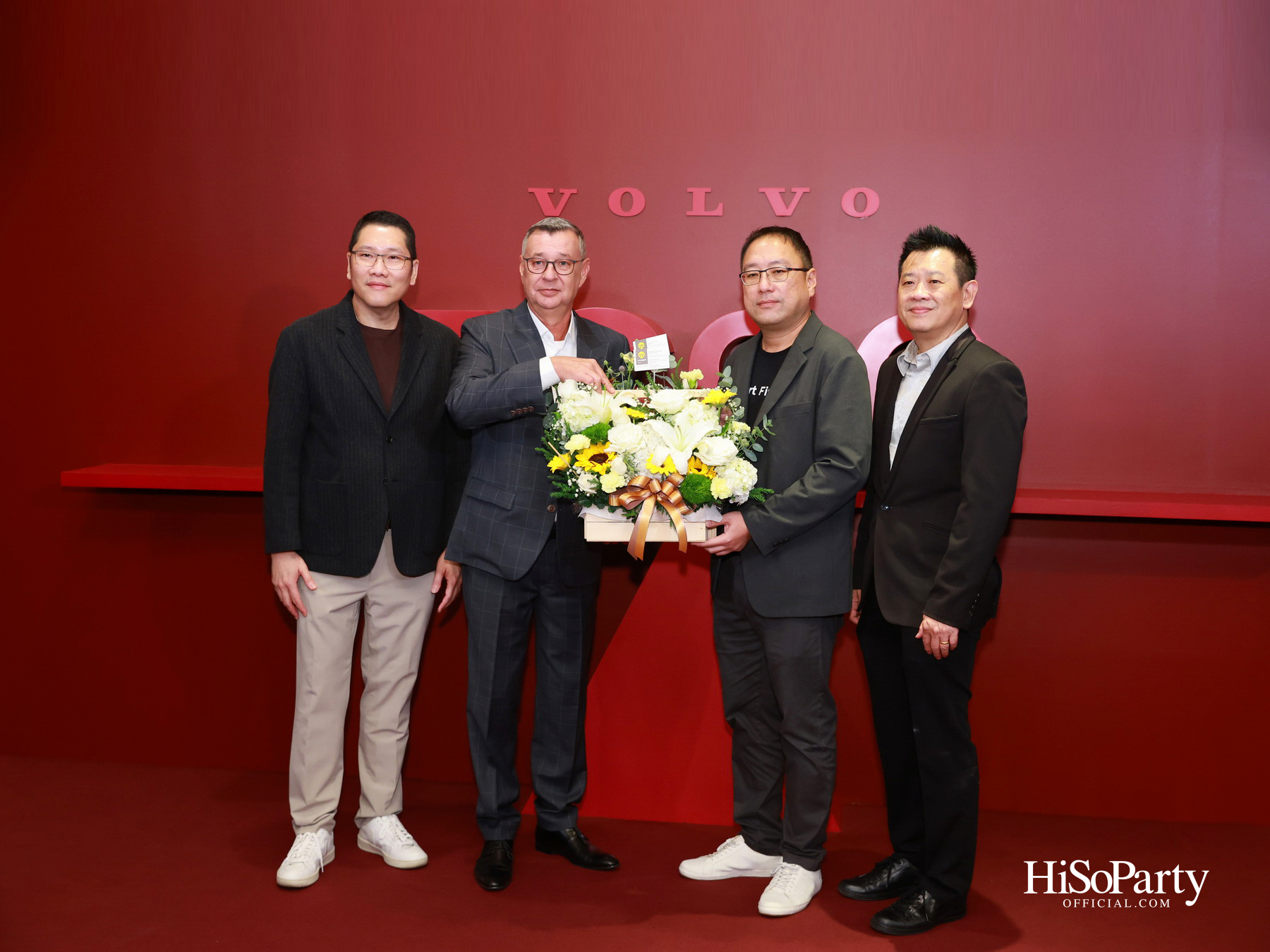 Volvo ES90 รถไฟฟ้ารุ่นใหม่เปิดตัวครั้งแรกในเอเชีย ชูสมดุลแห่งความหรูหรา เทคโนโลยี และความยั่งยืน