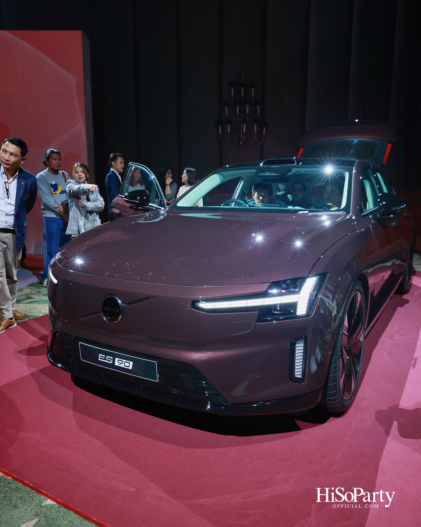 Volvo ES90 รถไฟฟ้ารุ่นใหม่เปิดตัวครั้งแรกในเอเชีย ชูสมดุลแห่งความหรูหรา เทคโนโลยี และความยั่งยืน