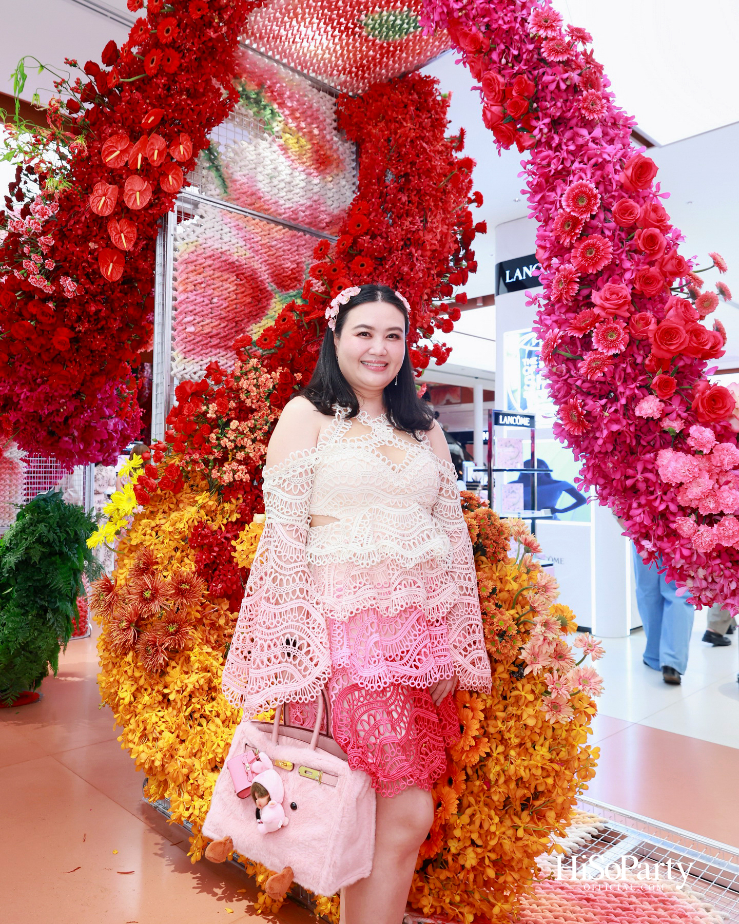 ห้างเซ็นทรัลจัดงาน The Art of Flowers ในโอกาสครบรอบ 78 ปี
