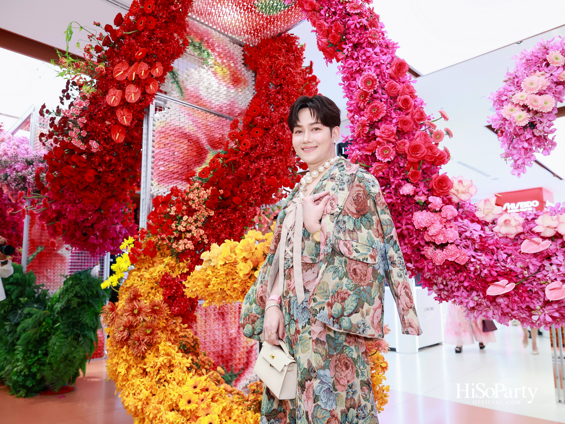 ห้างเซ็นทรัลจัดงาน The Art of Flowers ในโอกาสครบรอบ 78 ปี