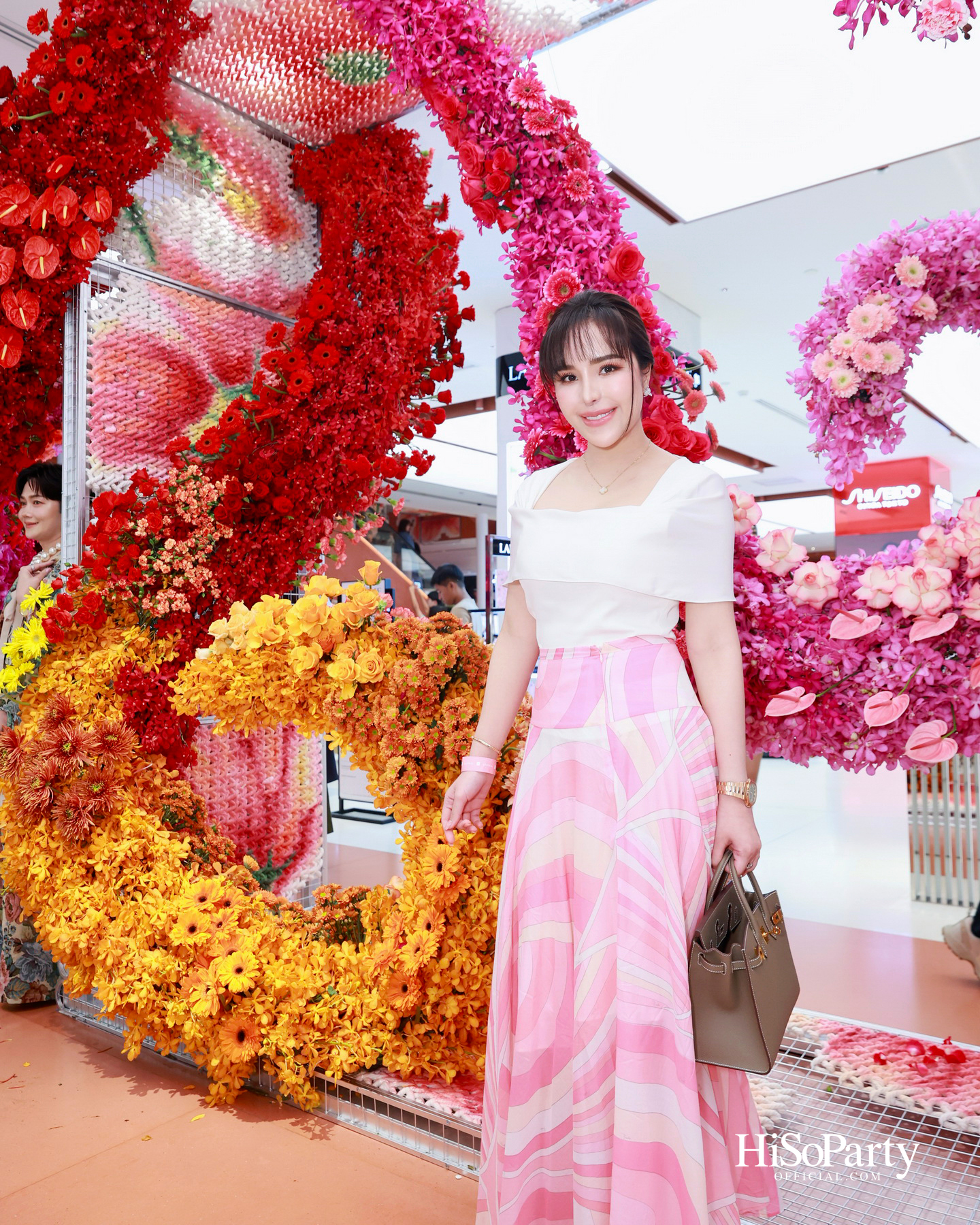 ห้างเซ็นทรัลจัดงาน The Art of Flowers ในโอกาสครบรอบ 78 ปี