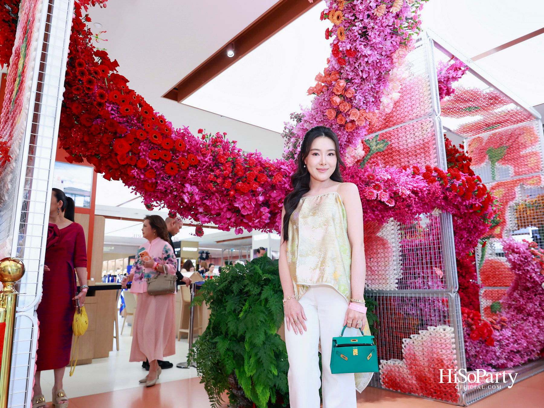 ห้างเซ็นทรัลจัดงาน The Art of Flowers ในโอกาสครบรอบ 78 ปี
